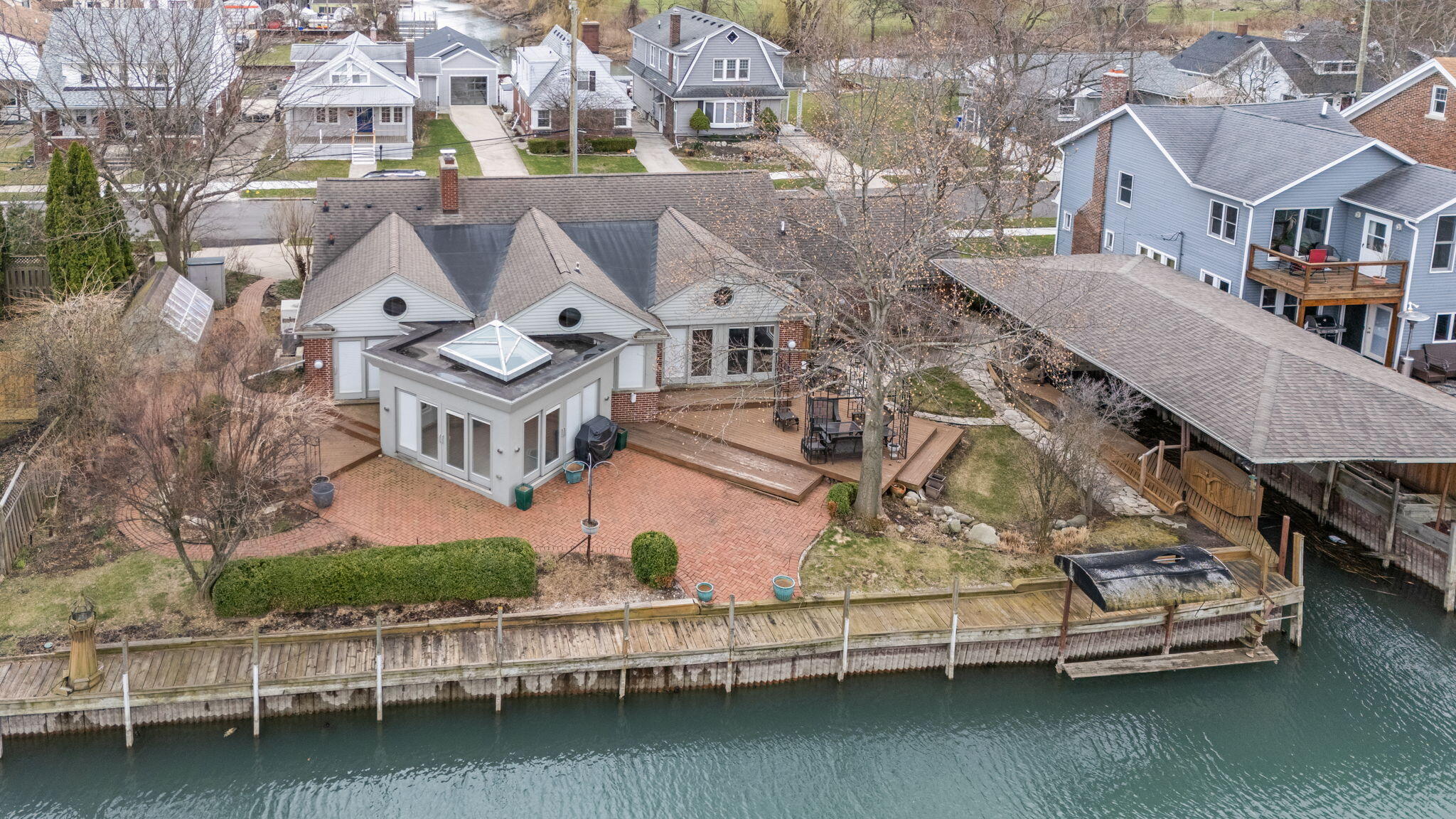Detroit, Michigan, 48215, United States, 3 Bedrooms Bedrooms, ,4 BathroomsBathrooms,Residential,For Sale,1924310
