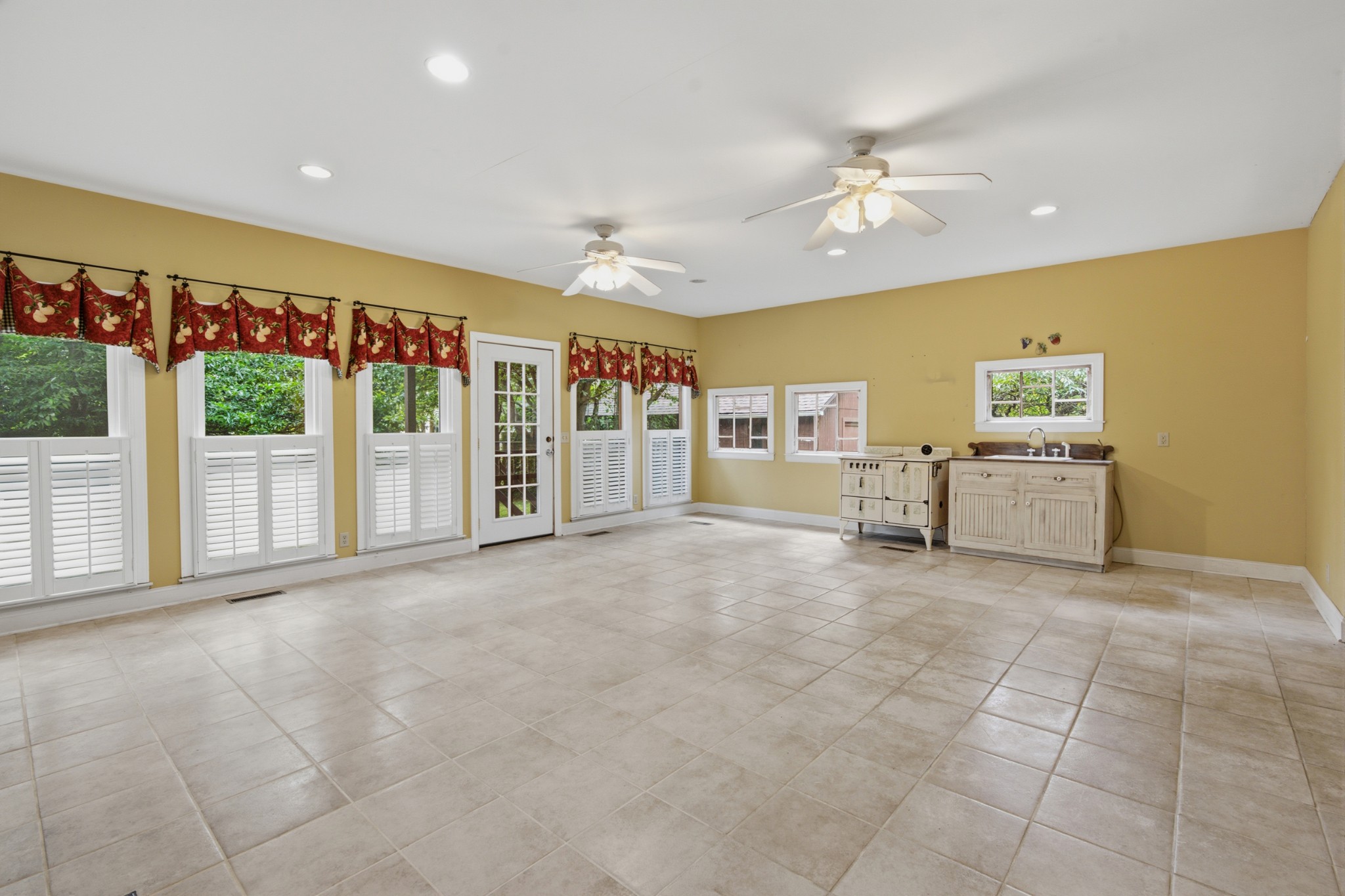 808 E Burton St, Murfreesboro, TN, 37130 - 物件實景