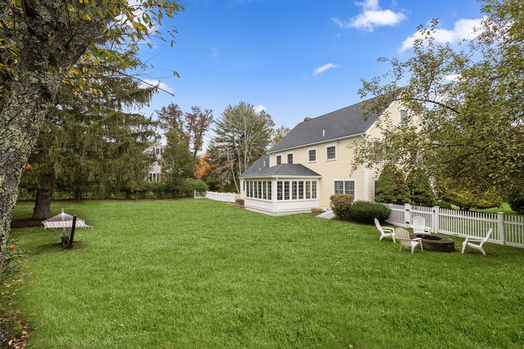 Medfield, Massachusetts, 02052, United States, 3 Bedrooms Bedrooms, ,3 BathroomsBathrooms,Residential,For Sale,1991365