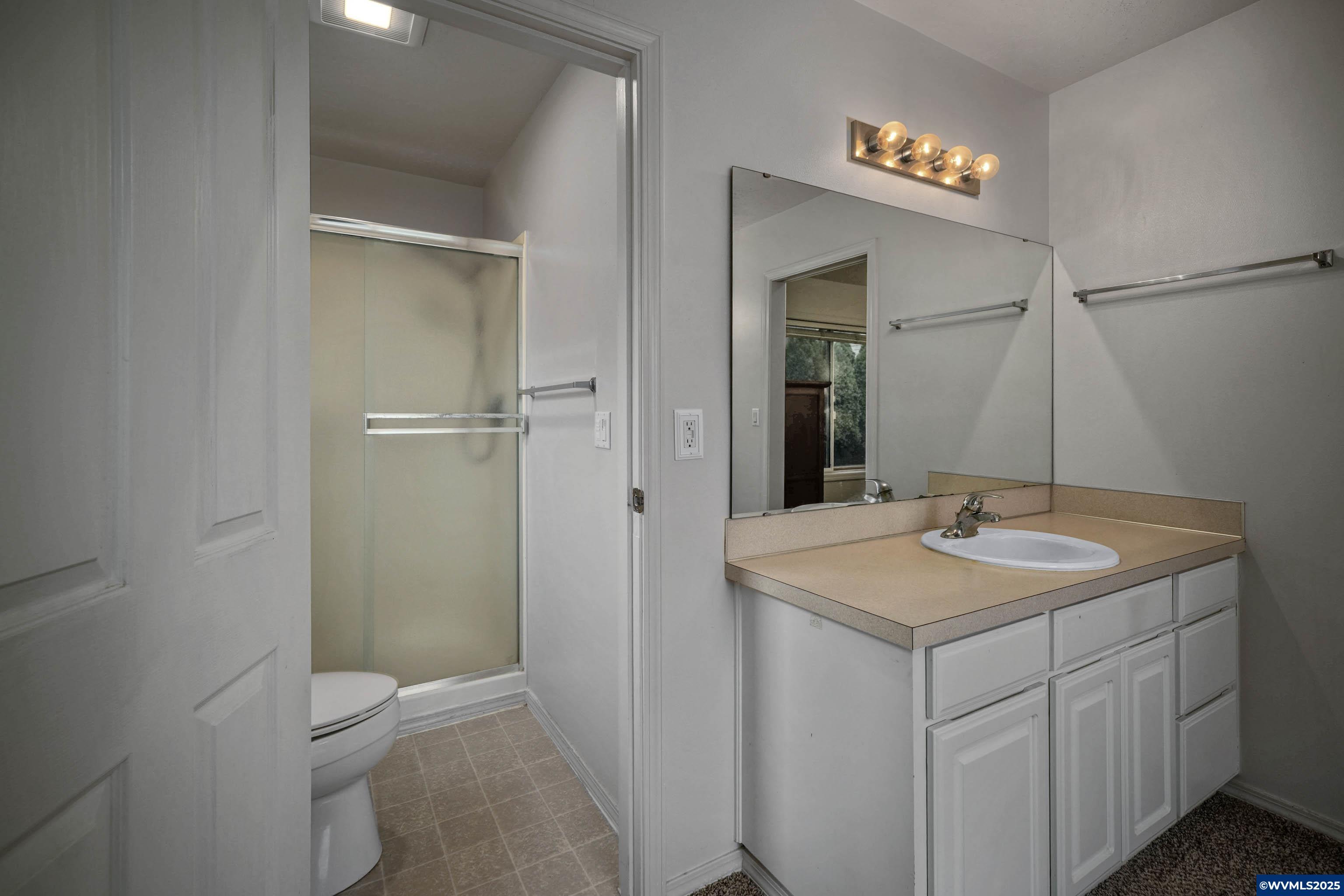 Keizer, Oregon, 97303, United States, 3 Bedrooms Bedrooms, ,2 BathroomsBathrooms,Residential,For Sale,1995738