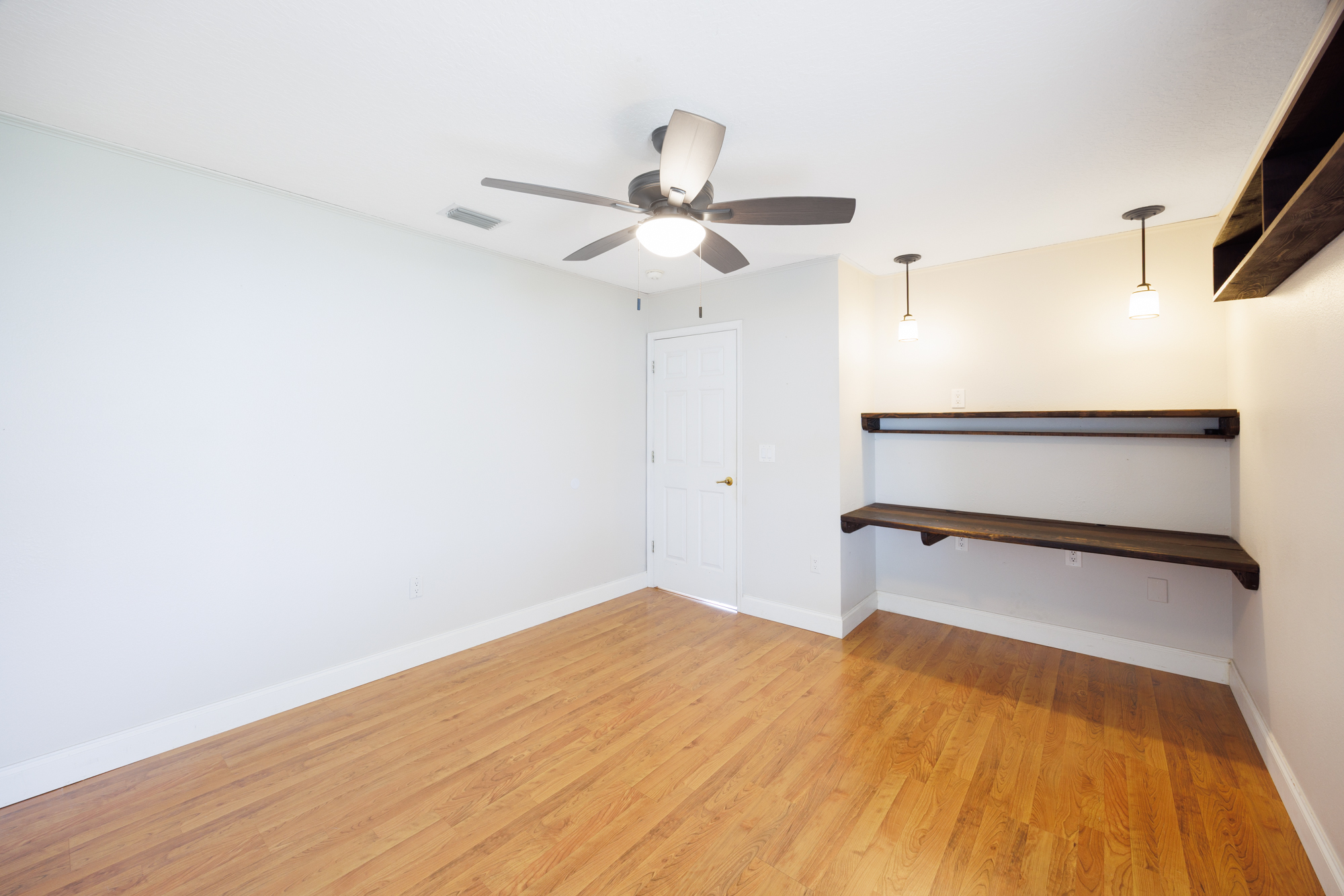 Tampa, Florida, 33647, United States, 4 Bedrooms Bedrooms, ,3 BathroomsBathrooms,Residential,For Sale,1982962