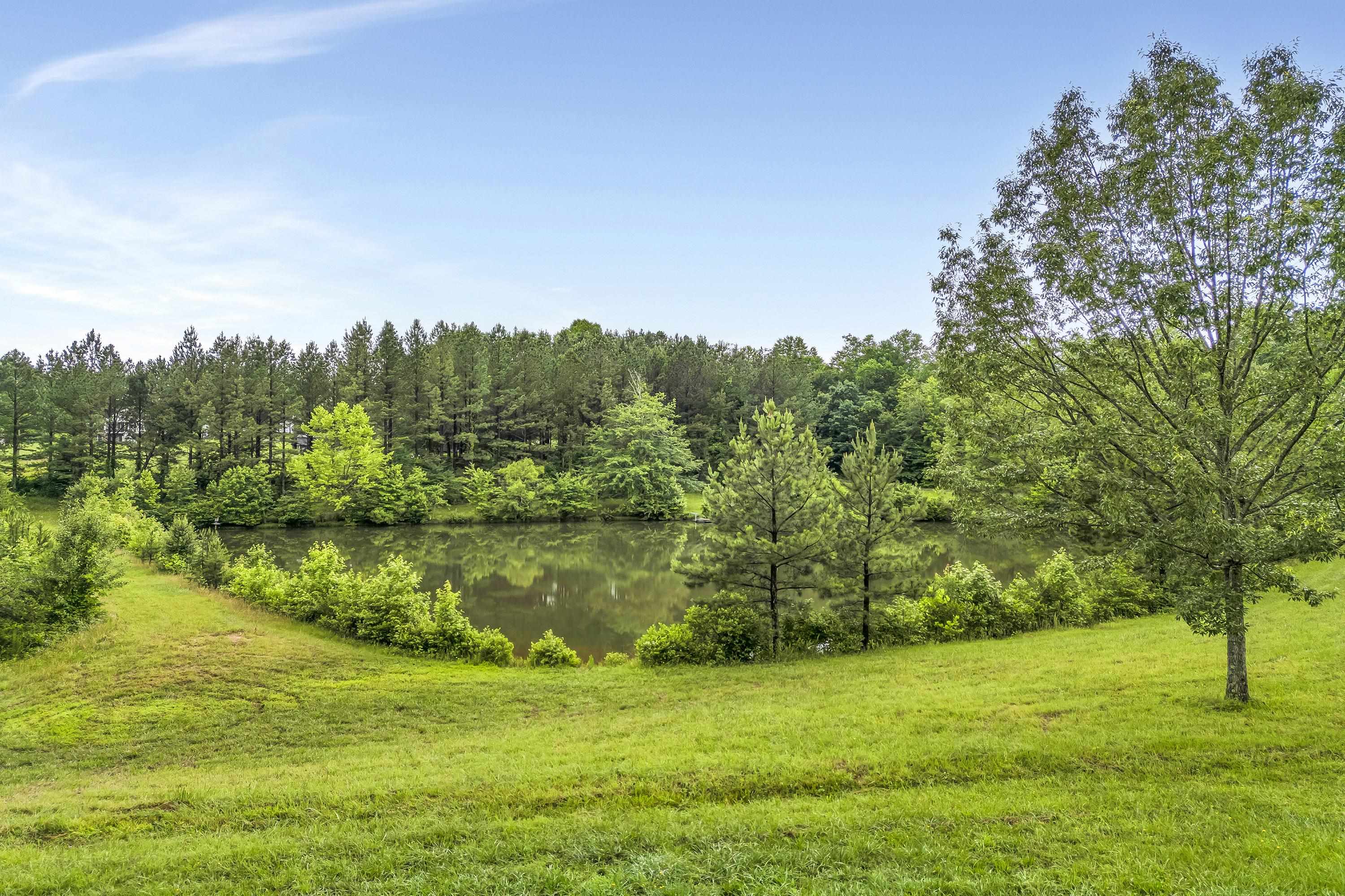 Landrum, South Carolina, 29356, United States, 5 Bedrooms Bedrooms, ,4 BathroomsBathrooms,Residential,For Sale,1868814