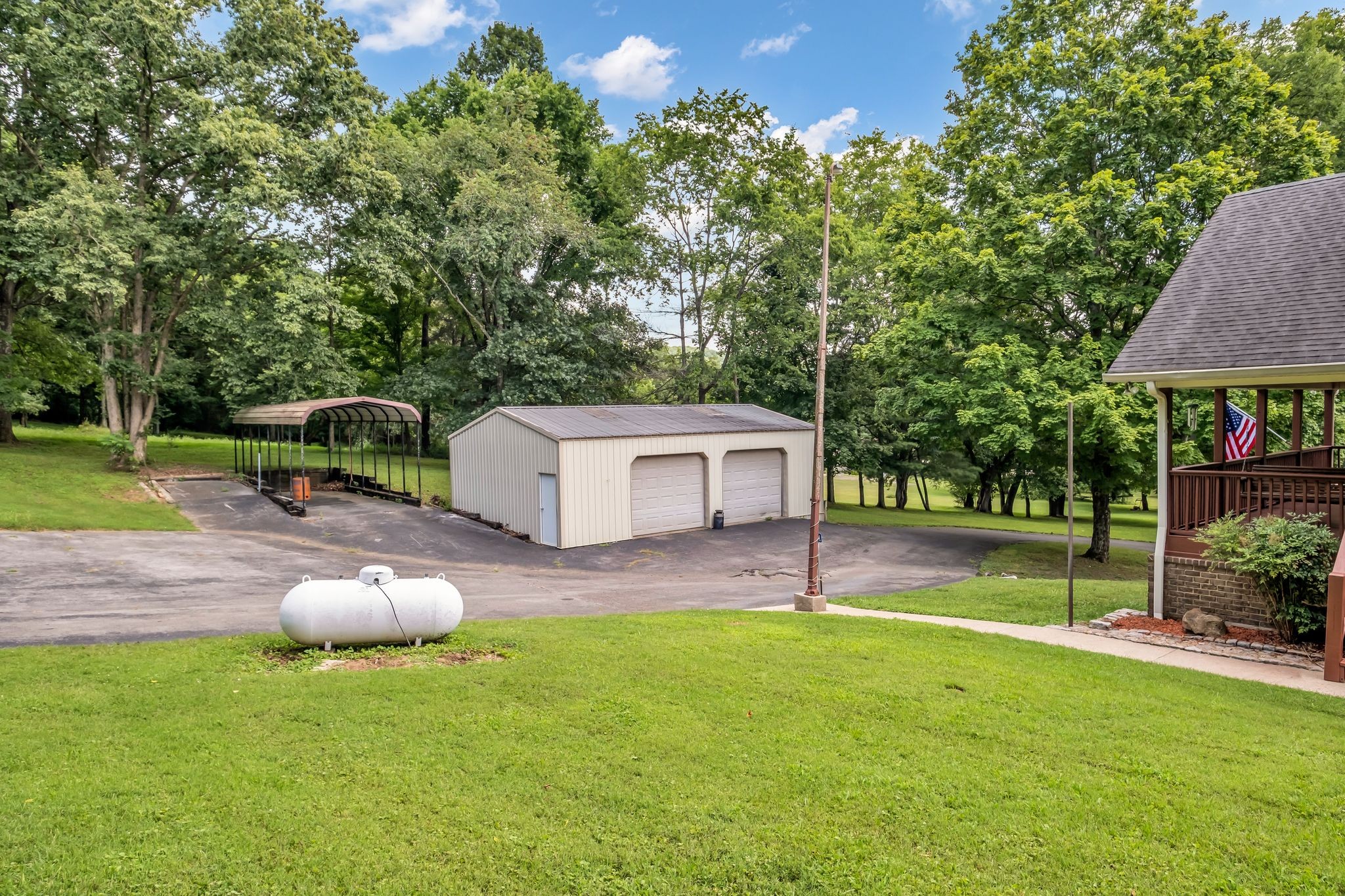 Whites Creek, Tennessee, 37189, United States, 3 Bedrooms Bedrooms, ,3 BathroomsBathrooms,Residential,For Sale,1895173