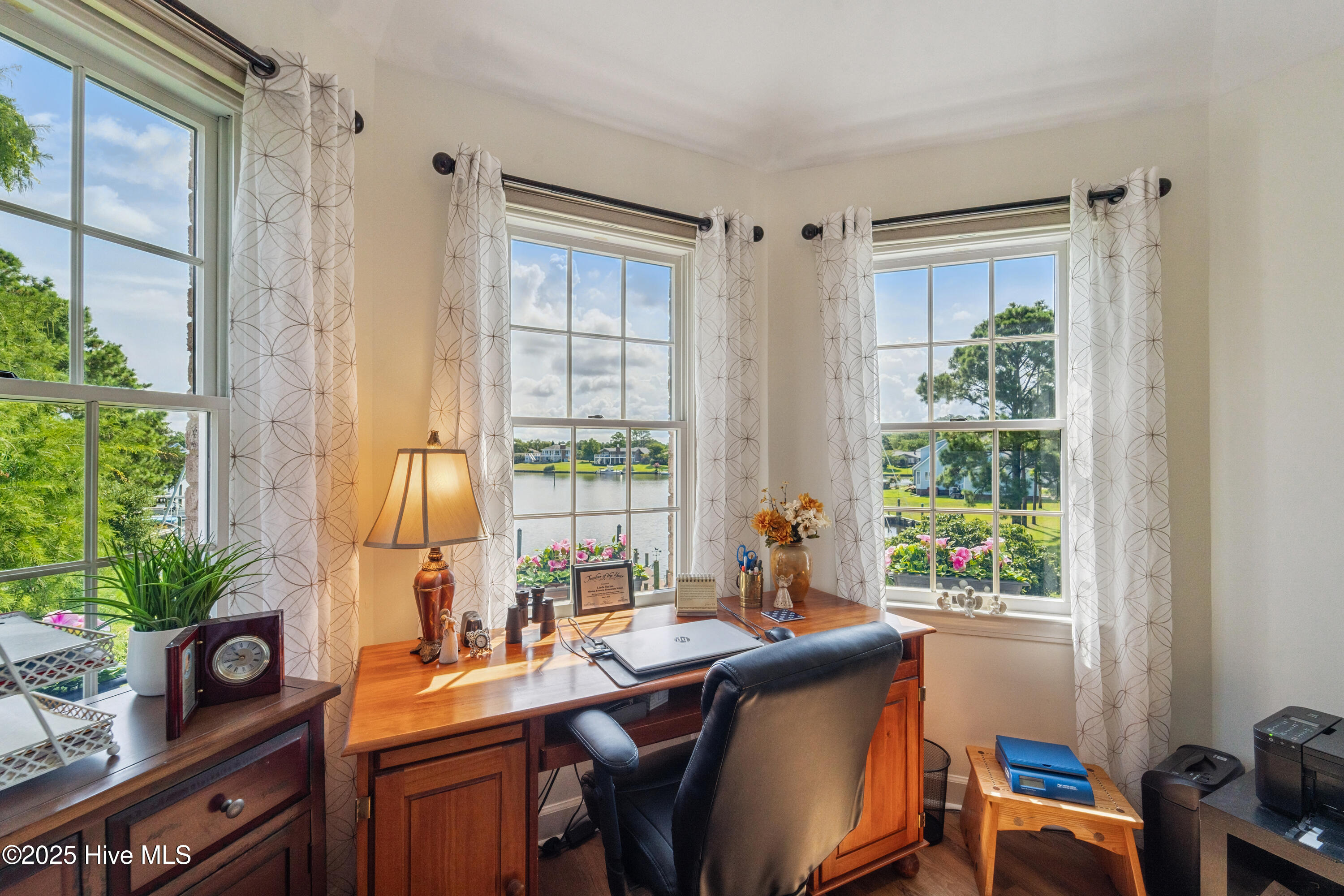 New Bern, North Carolina, 28560, United States, 4 Bedrooms Bedrooms, ,3 BathroomsBathrooms,Residential,For Sale,1907556