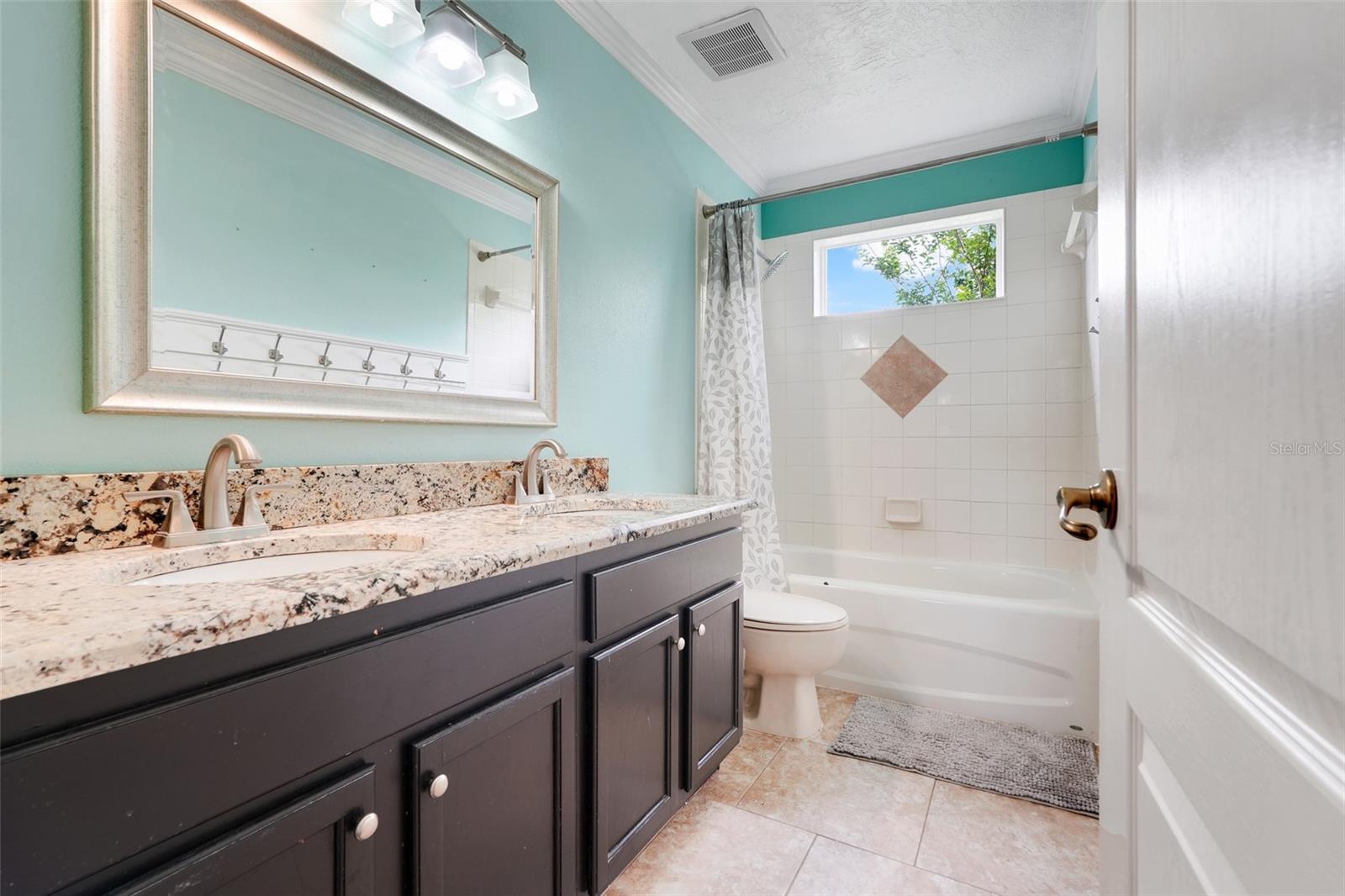 APOPKA, Florida, 32712, United States, 4 Bedrooms Bedrooms, ,3 BathroomsBathrooms,Residential,For Sale,1840871