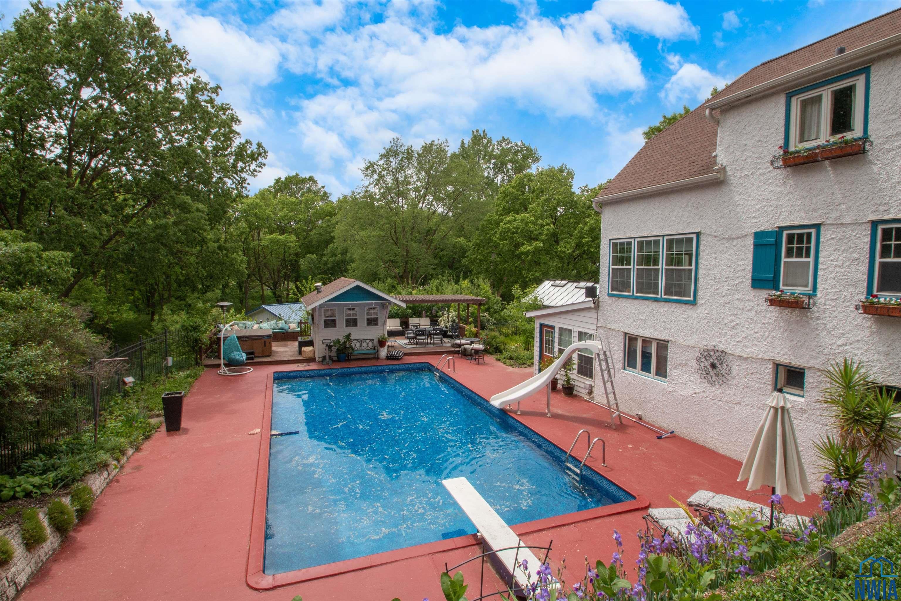 Sioux City, Iowa, 51103, United States, 5 Bedrooms Bedrooms, ,3 BathroomsBathrooms,Residential,For Sale,1976502