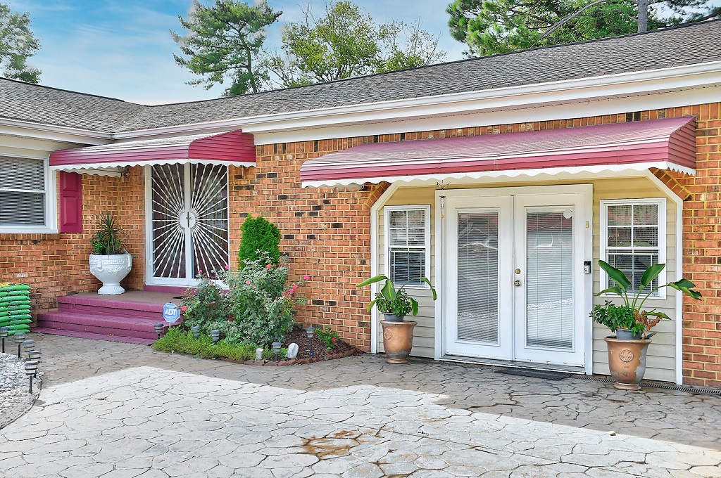 Norfolk, Virginia, 23502, United States, 4 Bedrooms Bedrooms, ,4 BathroomsBathrooms,Residential,For Sale,1974542