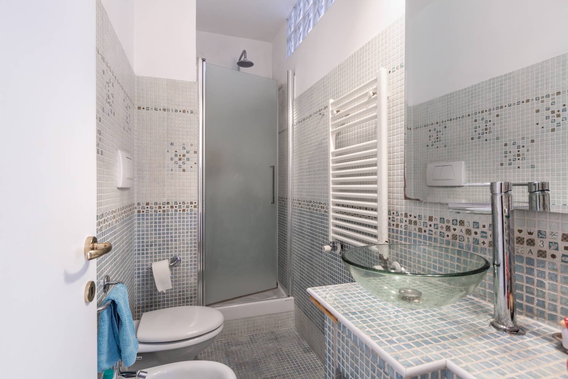 Roma, Roma, 00100, IT, 3 Bedrooms Bedrooms, ,2 BathroomsBathrooms,Residential,For Sale,1877173
