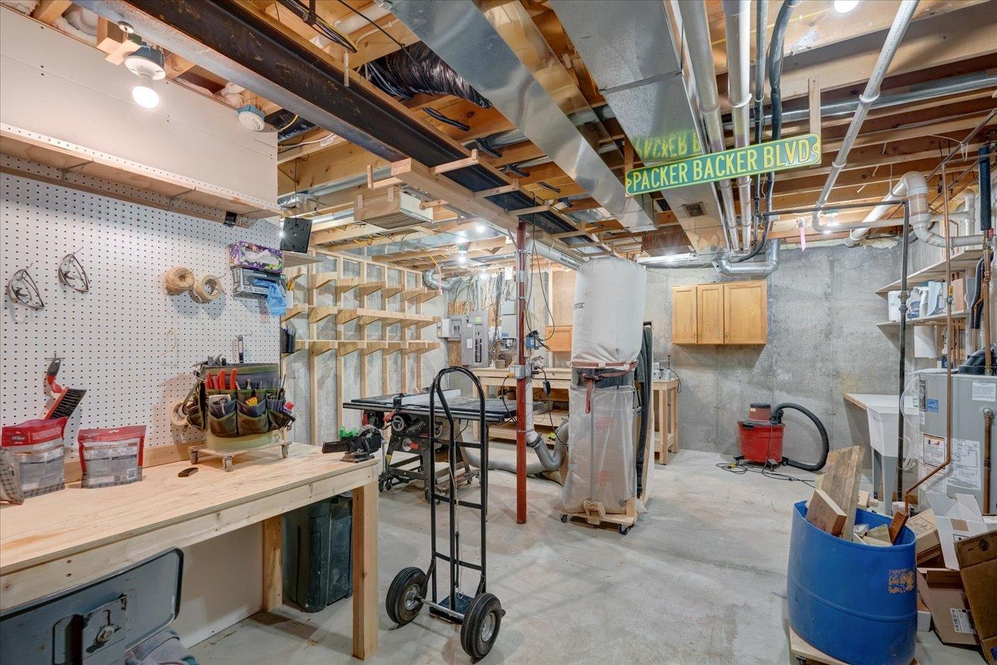 Fitchburg, Wisconsin, 53711, United States, 4 Bedrooms Bedrooms, ,4 BathroomsBathrooms,Residential,For Sale,1977409