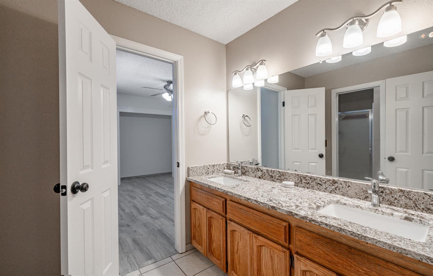 Madera, California, 93636, United States, 4 Bedrooms Bedrooms, ,3 BathroomsBathrooms,Residential,For Sale,1914186