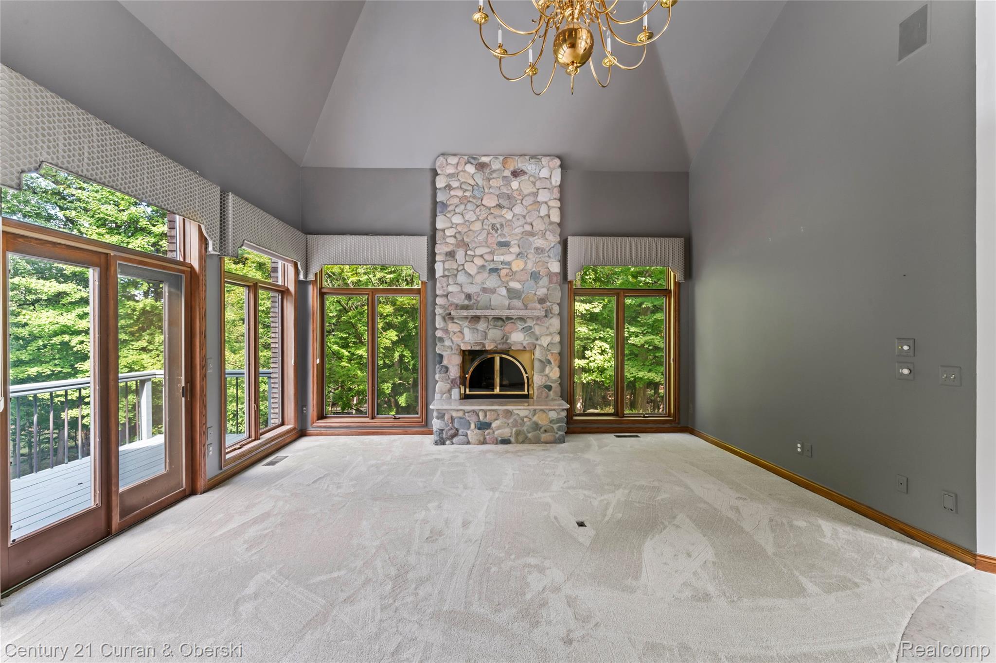 Farmington, Michigan, 48331, United States, 5 Bedrooms Bedrooms, ,6 BathroomsBathrooms,Residential,For Sale,1975363