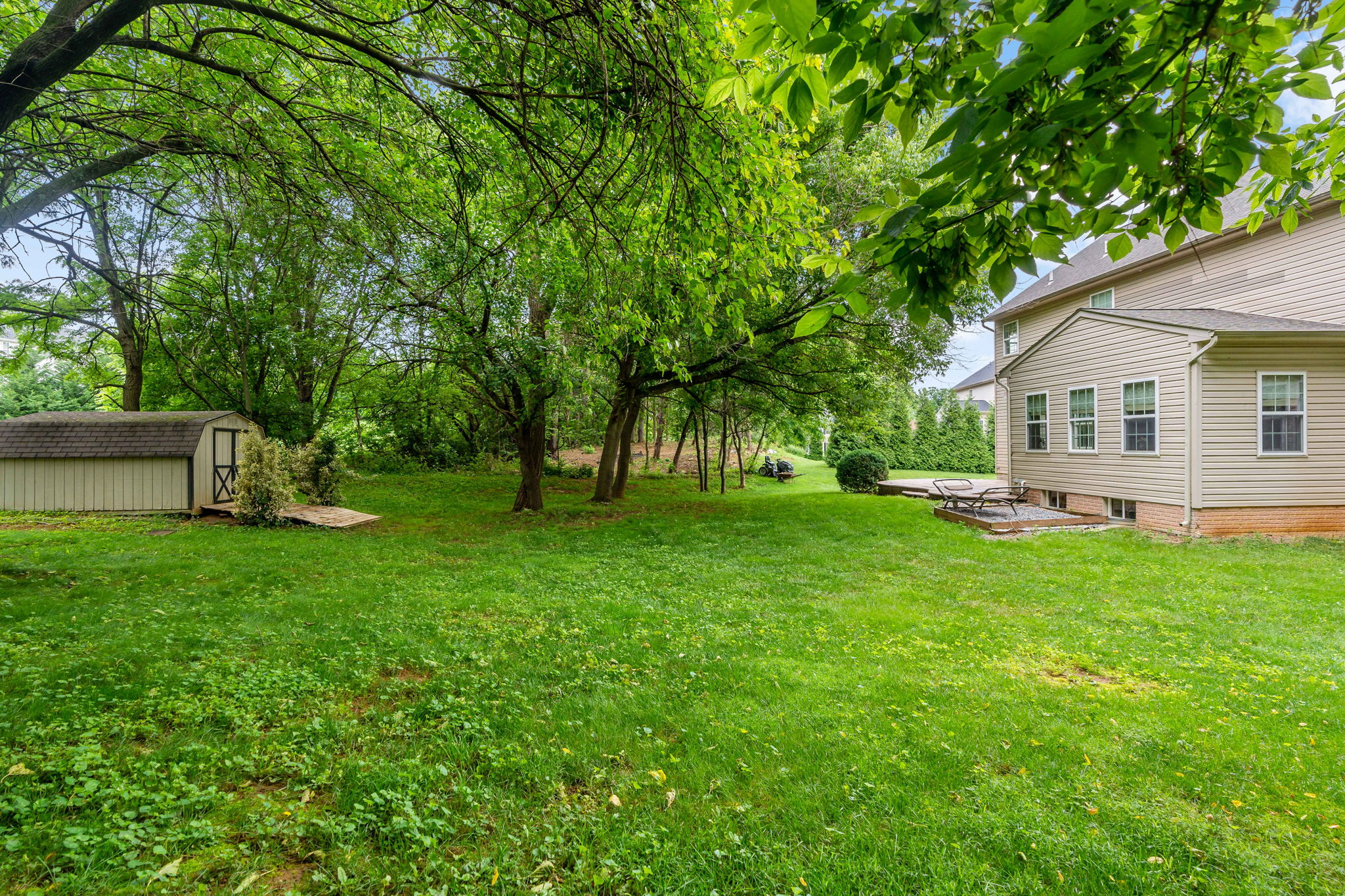 Martinsburg, West Virginia, 25403, United States, 4 Bedrooms Bedrooms, ,Residential,For Sale,1873550