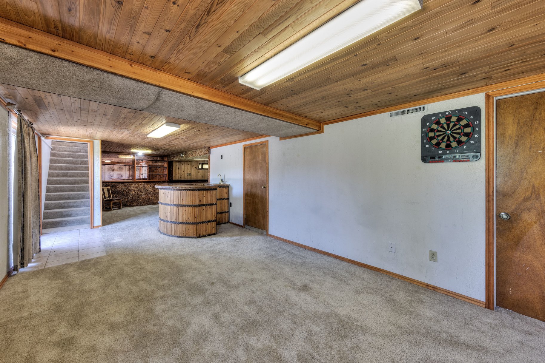  In-Town Home with Deck, Patio and Walkout Basement - 物件實景