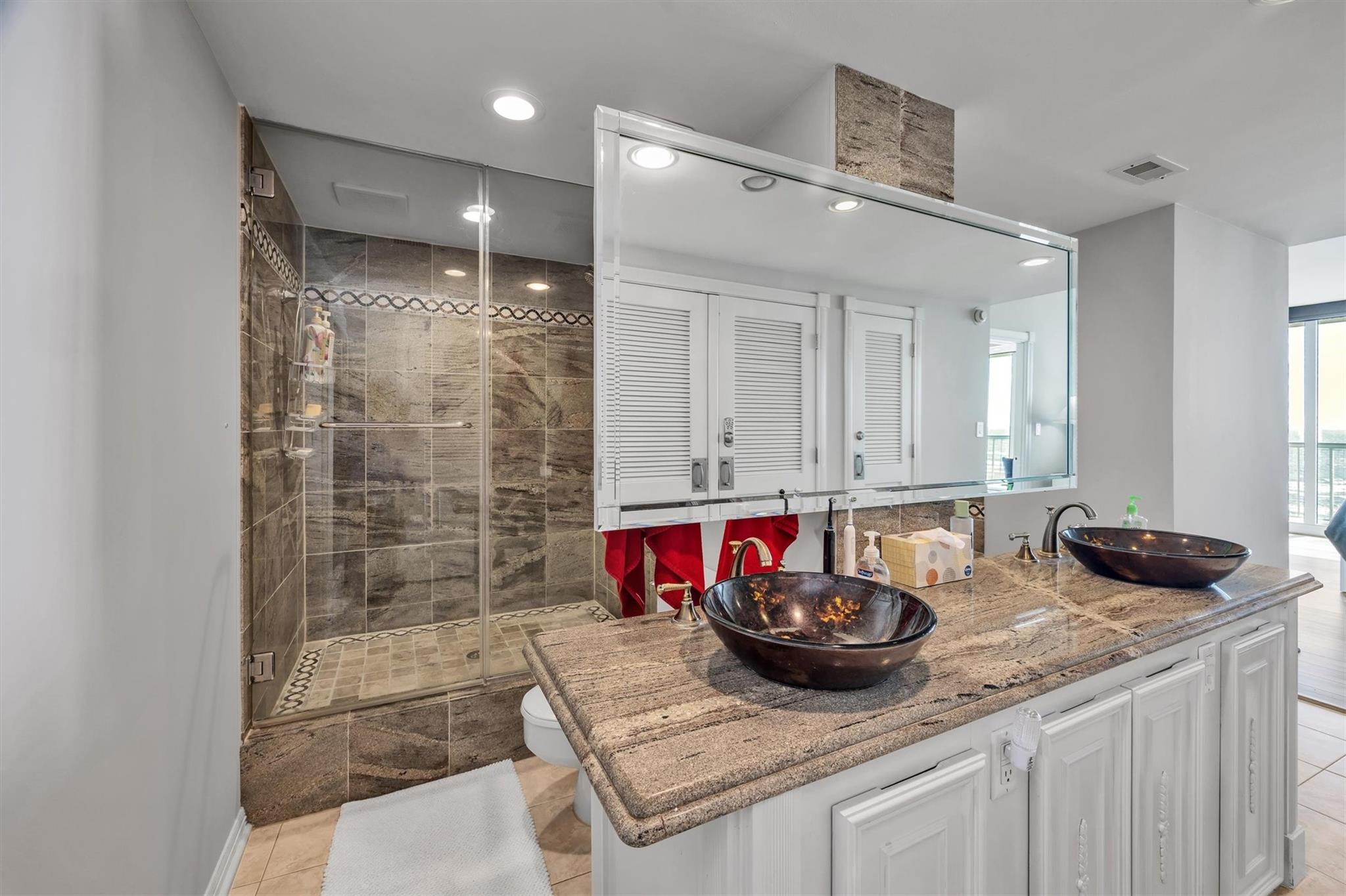 Galveston, Texas, 77550, United States, 2 Bedrooms Bedrooms, ,2 BathroomsBathrooms,Residential,For Sale,1827933