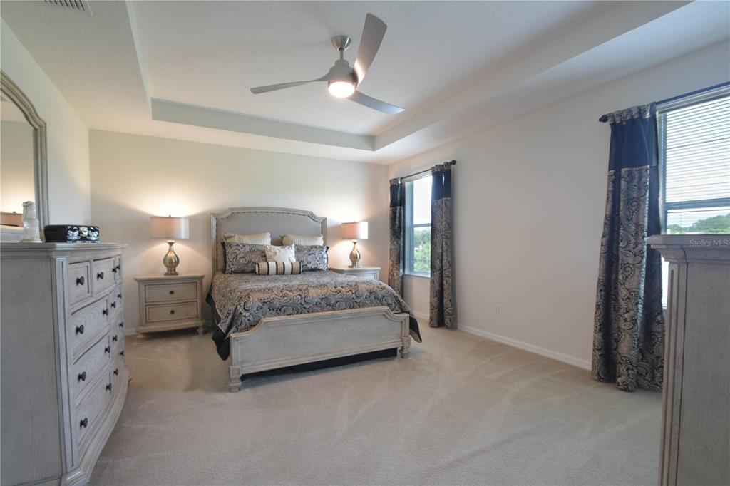 Apopka, Florida, 32703, United States, 4 Bedrooms Bedrooms, ,3 BathroomsBathrooms,Residential,For Sale,1828228