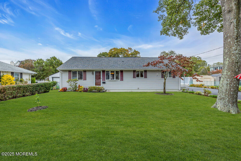 Hazlet, New Jersey, 07734, United States, 4 Bedrooms Bedrooms, ,2 BathroomsBathrooms,Residential,For Sale,1968911