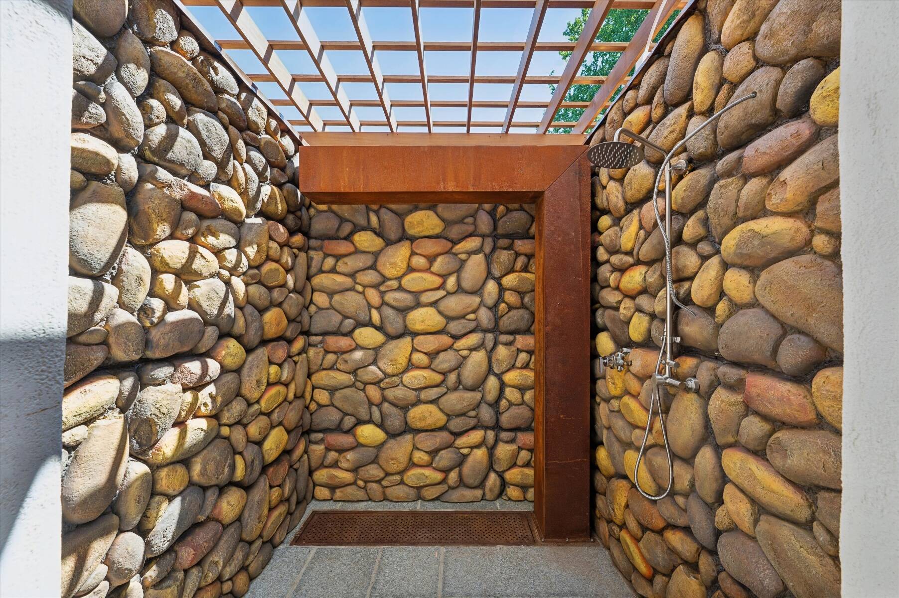  Brand New Waterfront Home in the Style of Japanese Modern - 物件實景