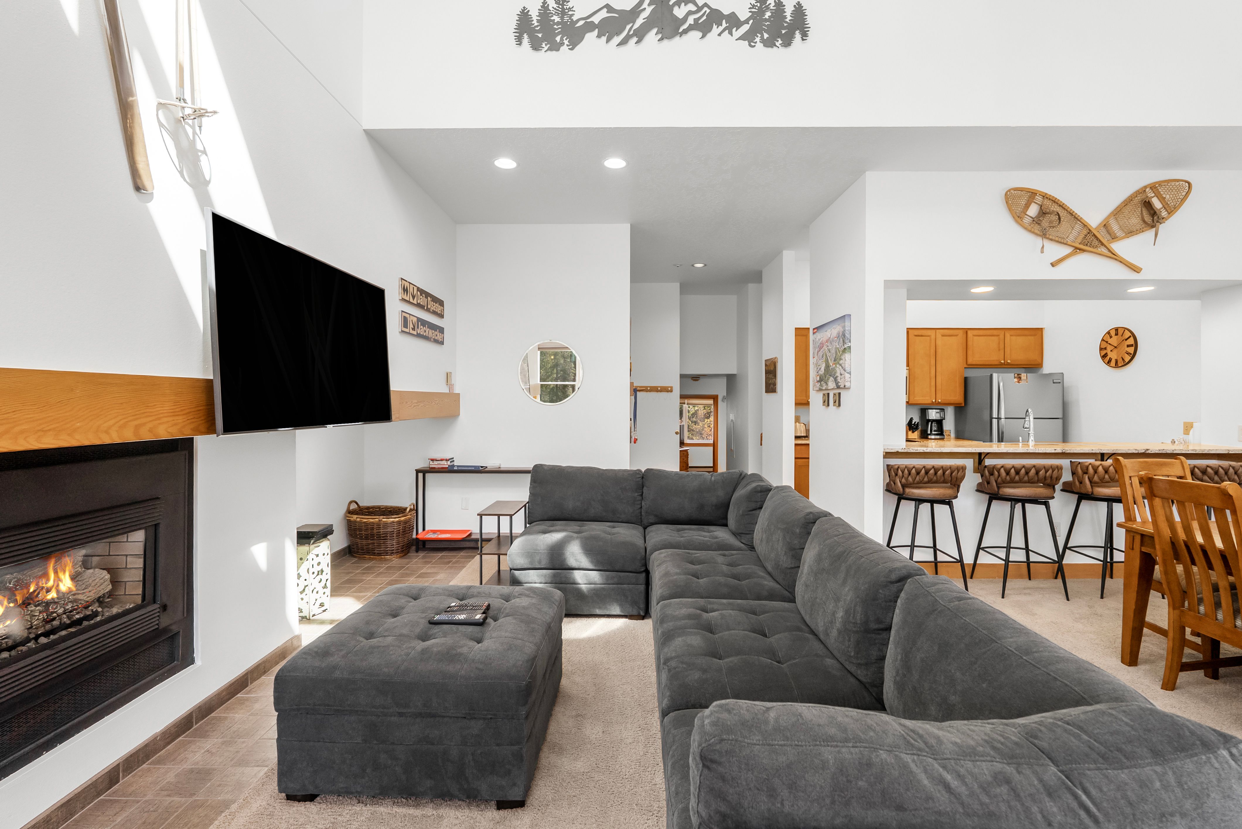  A Spacious and Light-filled Mountain Retreat - 物件實景