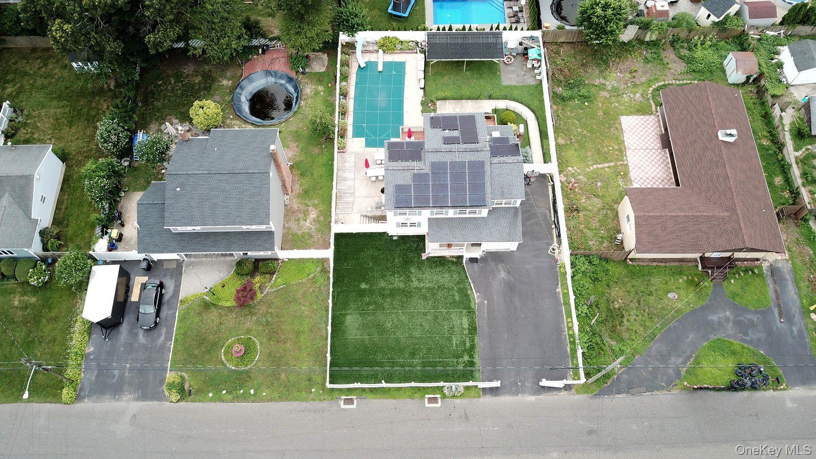 Shirley, New York, 11967, United States, 4 Bedrooms Bedrooms, ,4 BathroomsBathrooms,Residential,For Sale,1901619