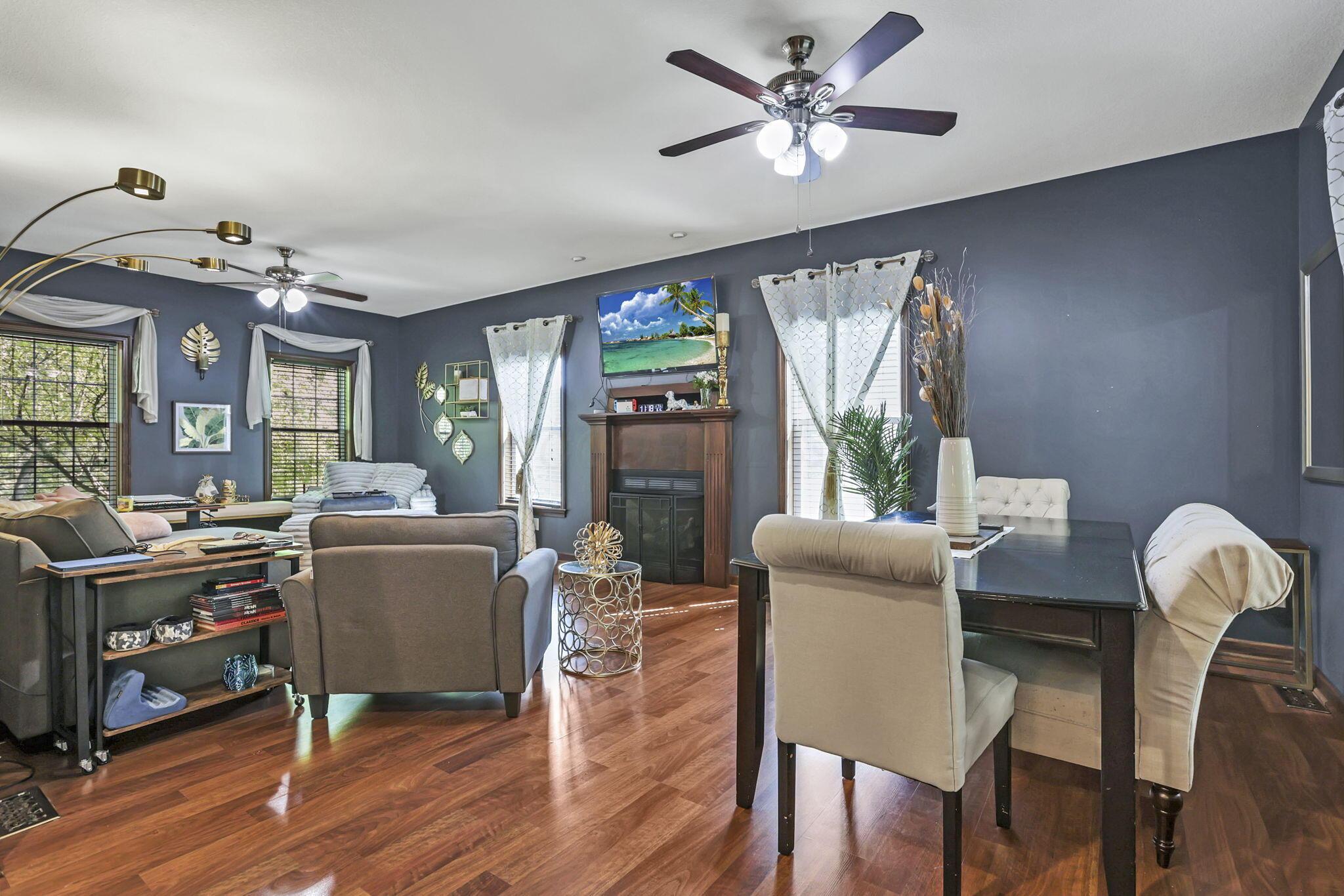 Newark, Ohio, 43055, United States, 4 Bedrooms Bedrooms, ,3 BathroomsBathrooms,Residential,For Sale,1928716