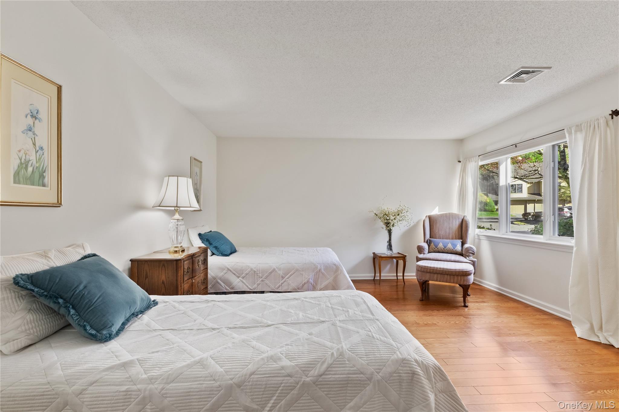 Somers, New York, 10589, United States, 3 Bedrooms Bedrooms, ,2 BathroomsBathrooms,Residential,For Sale,1989614