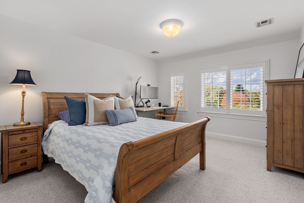 Southborough, Massachusetts, 01772, United States, 4 Bedrooms Bedrooms, ,5 BathroomsBathrooms,Residential,For Sale,2000512