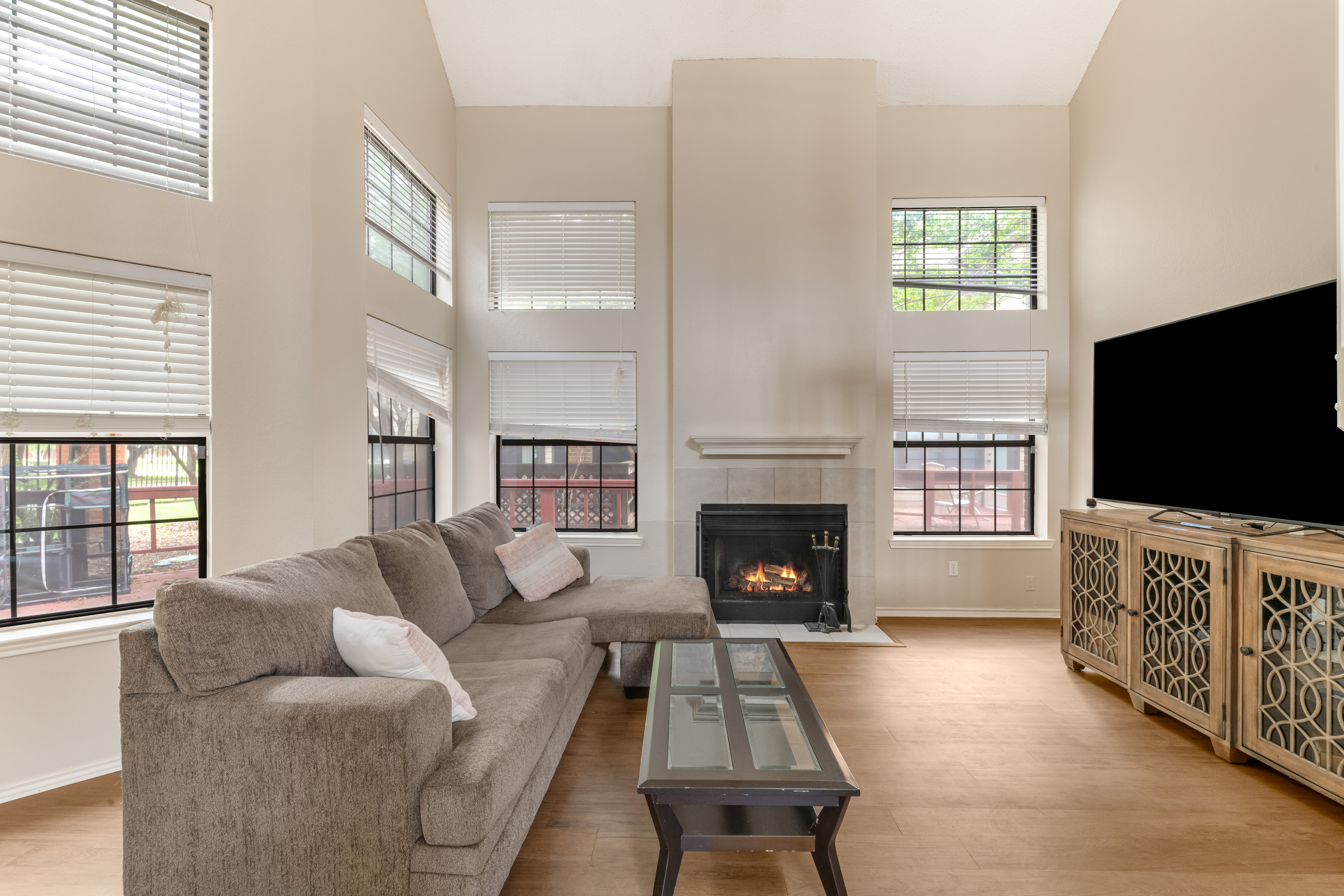  Move-in Ready Condo in the Heart of Valley Ranch - 物件實景