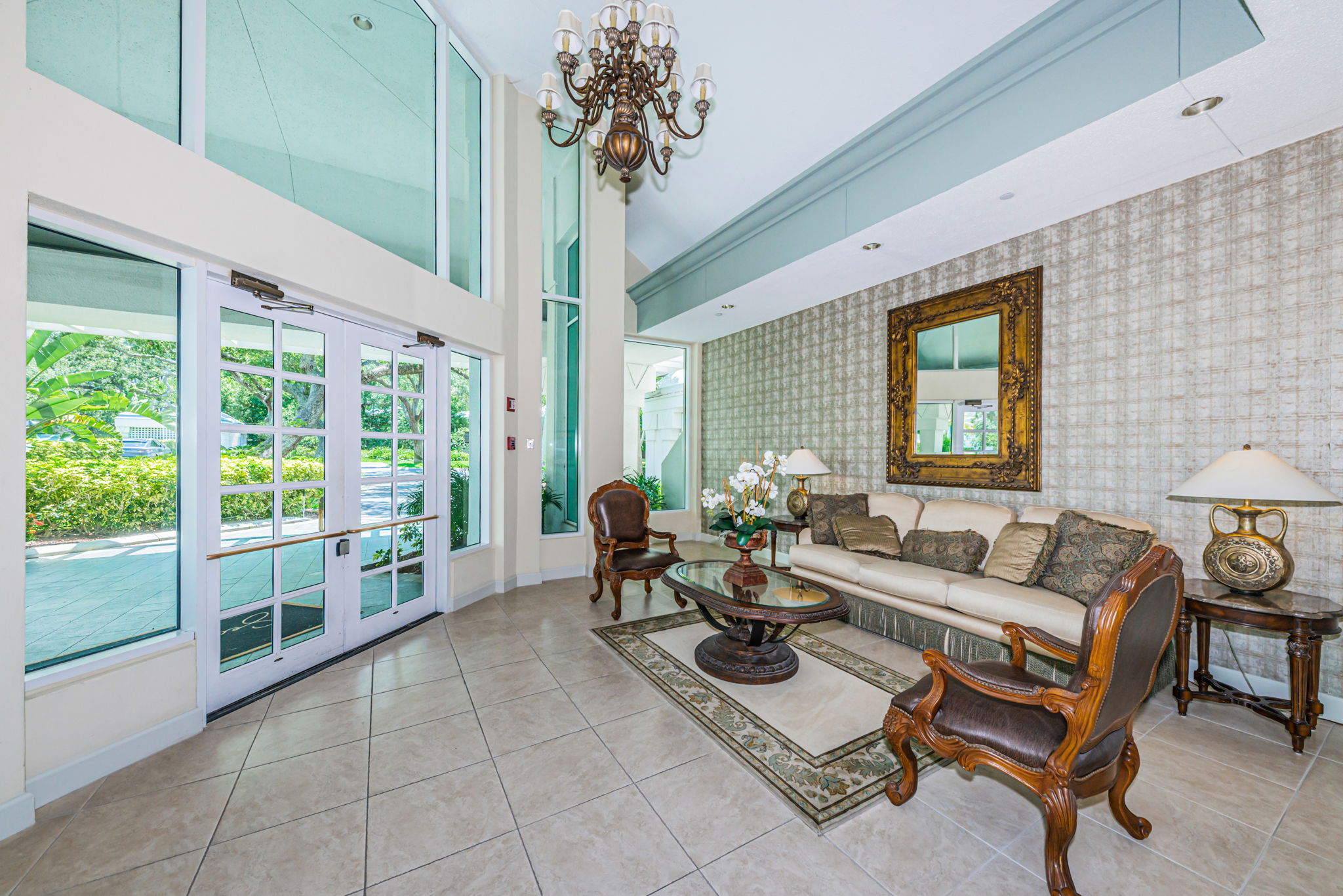 Belleair, Florida, 33756, United States, 2 Bedrooms Bedrooms, ,3 BathroomsBathrooms,Residential,For Sale,1979056