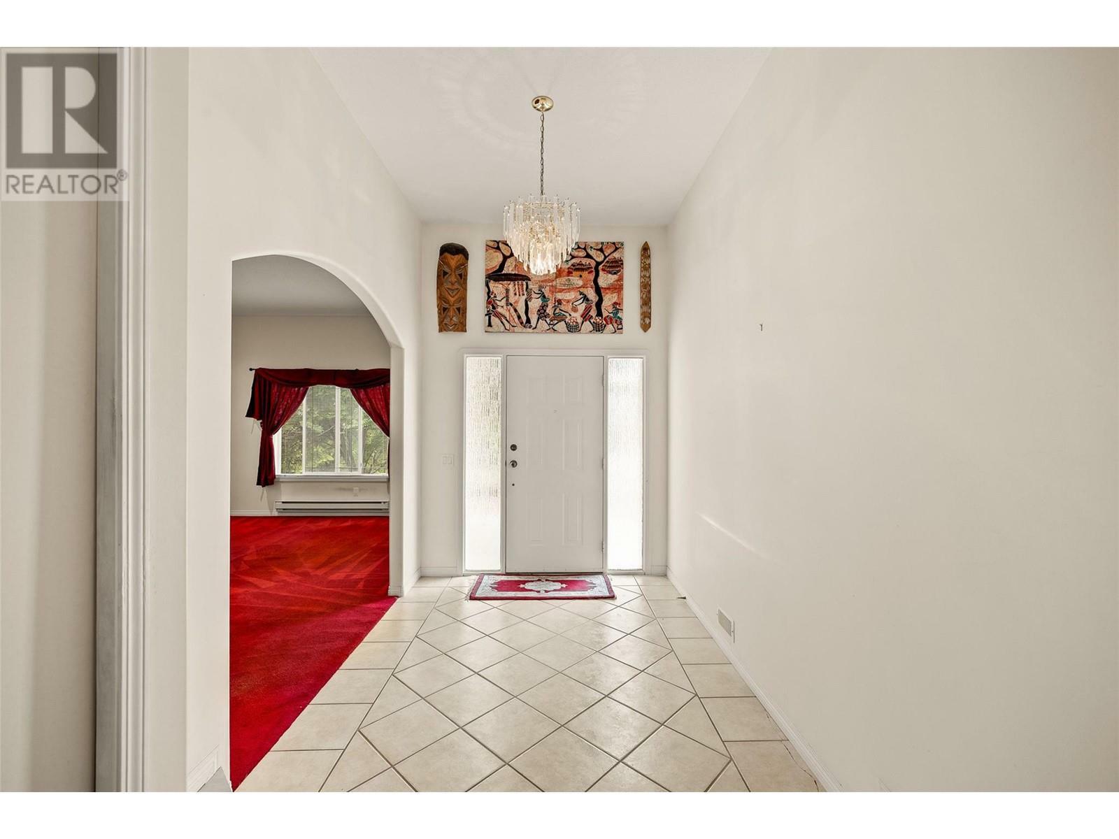 KELOWNA, British Columbia, V1V 1X3, CA, 4 Bedrooms Bedrooms, ,3 BathroomsBathrooms,Residential,For Sale,1876353