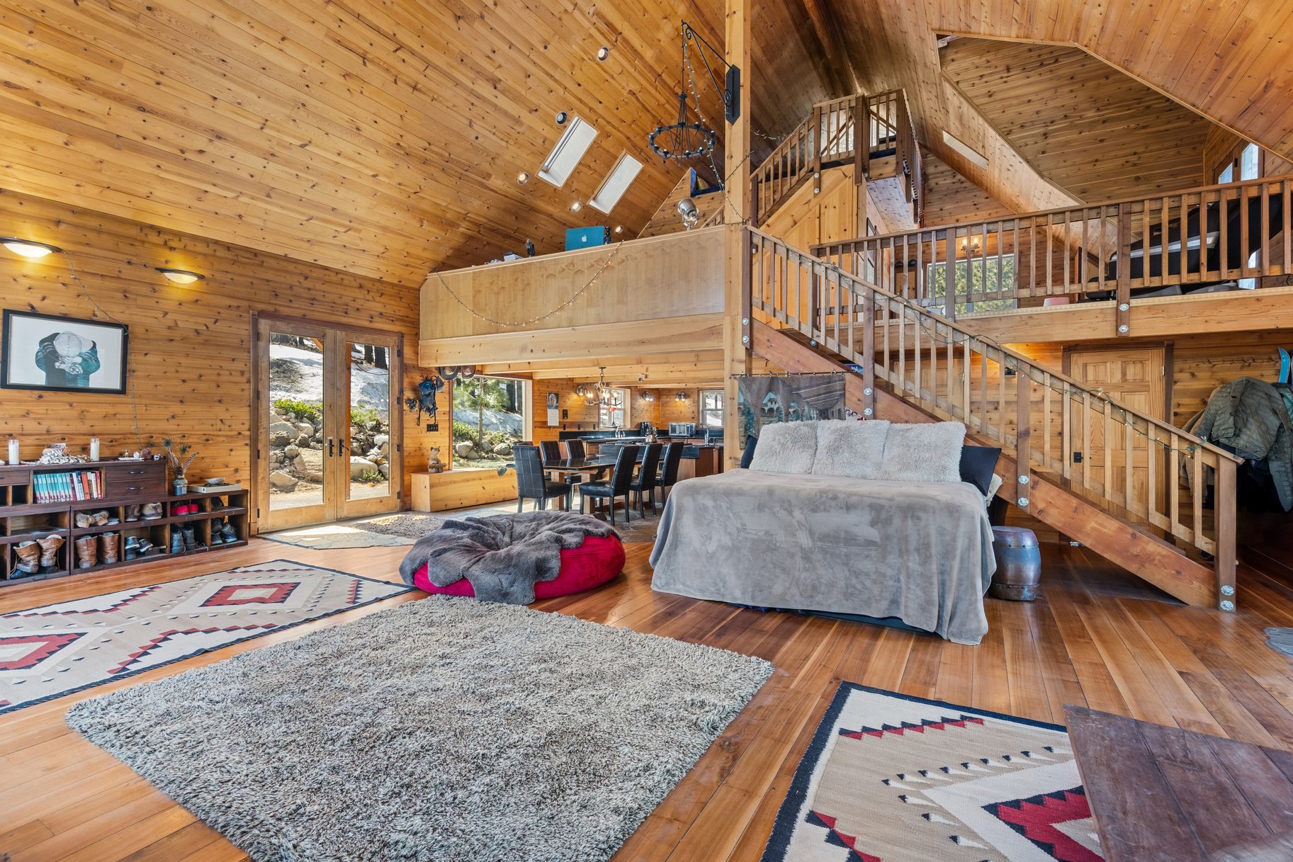  Sierra Sanctuary Lodge on 40 Acres - 物件實景