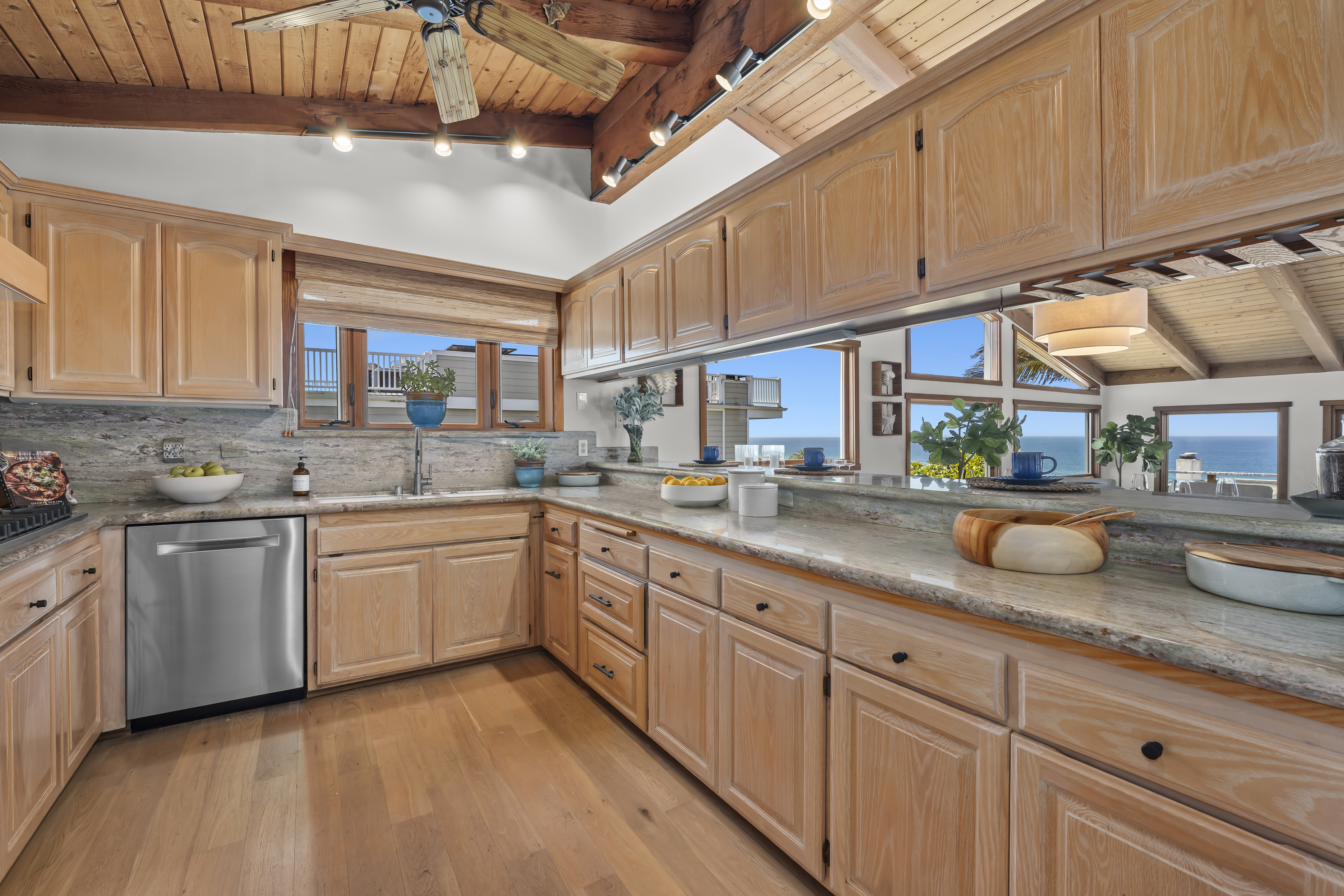  2461 Silverstrand Avenue, Hermosa Beach, CA 90254 - 物件實景