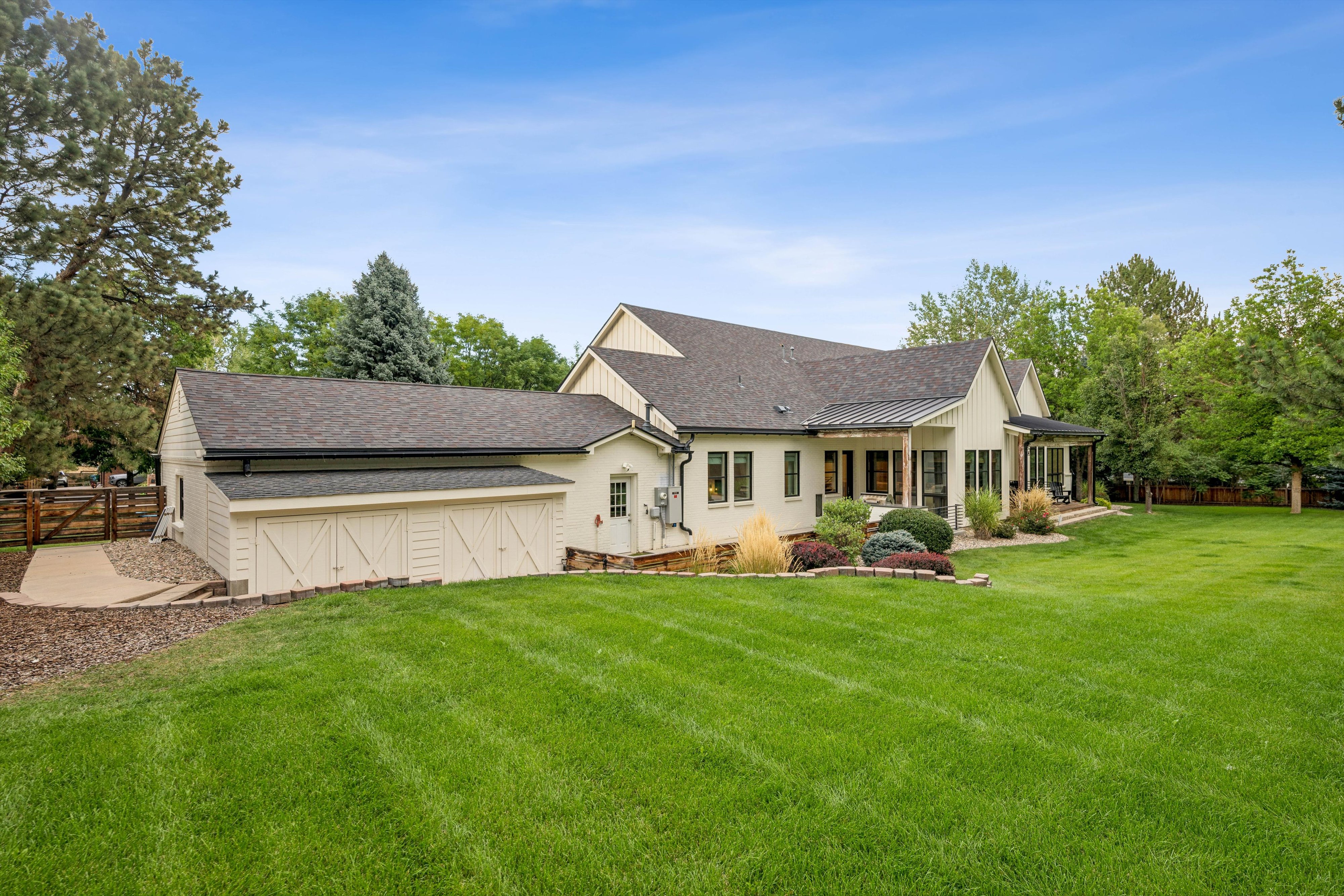  Modern Cherry Hills Masterpiece: Rare Main-Floor Luxury - 物件實景