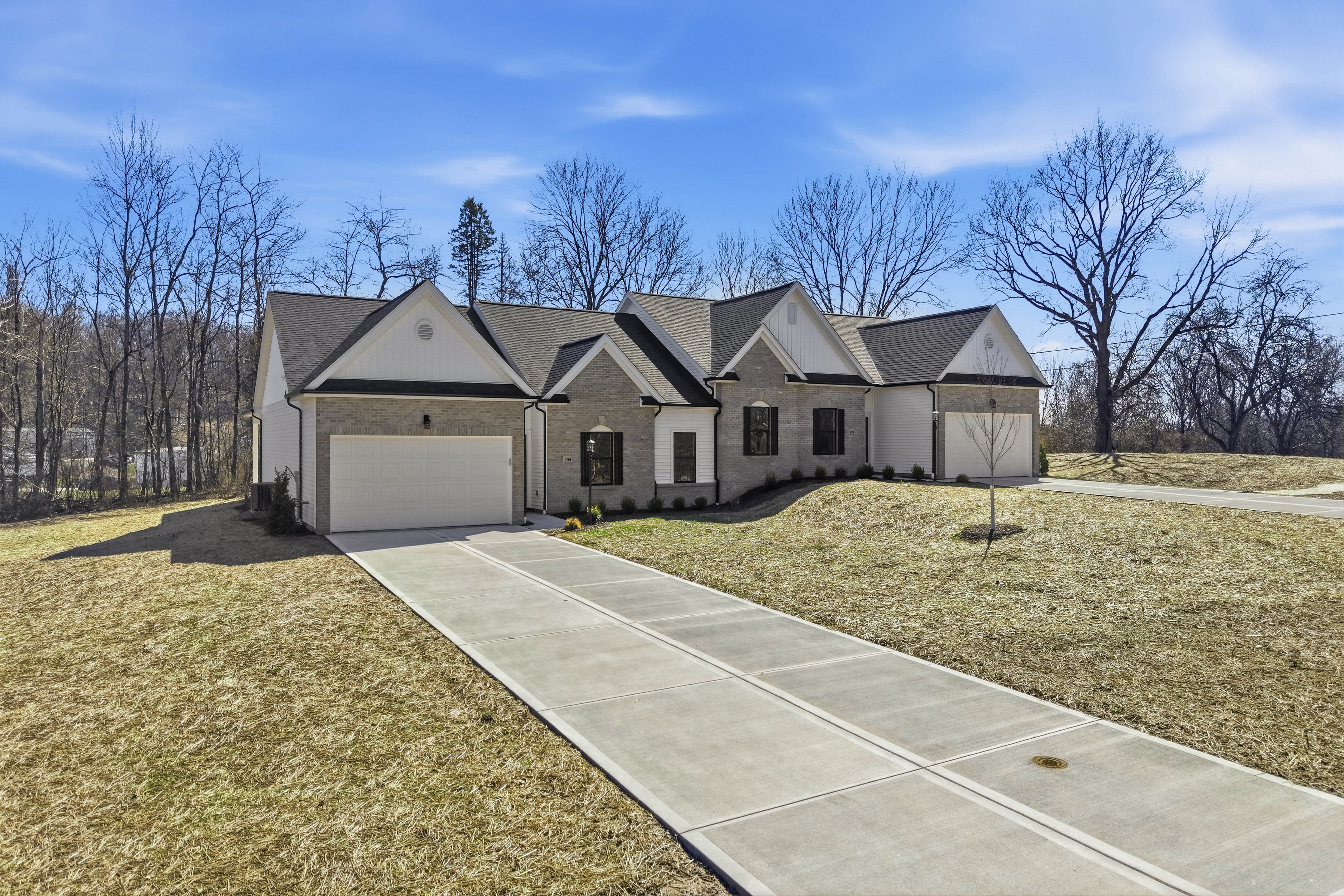  100-102 Huselton Drive - 物件實景