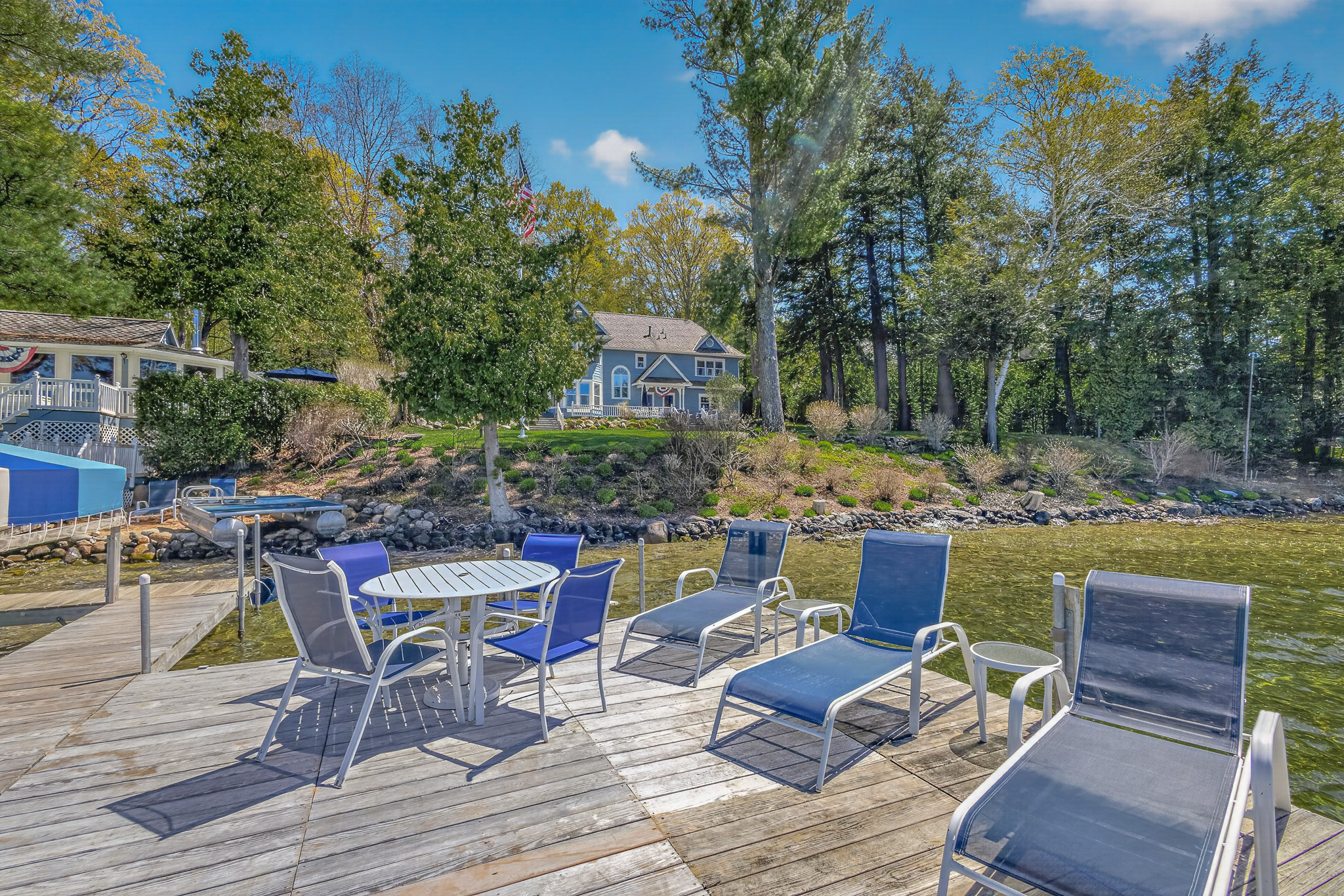  Walloon Lake South Arm Estate - 物件實景