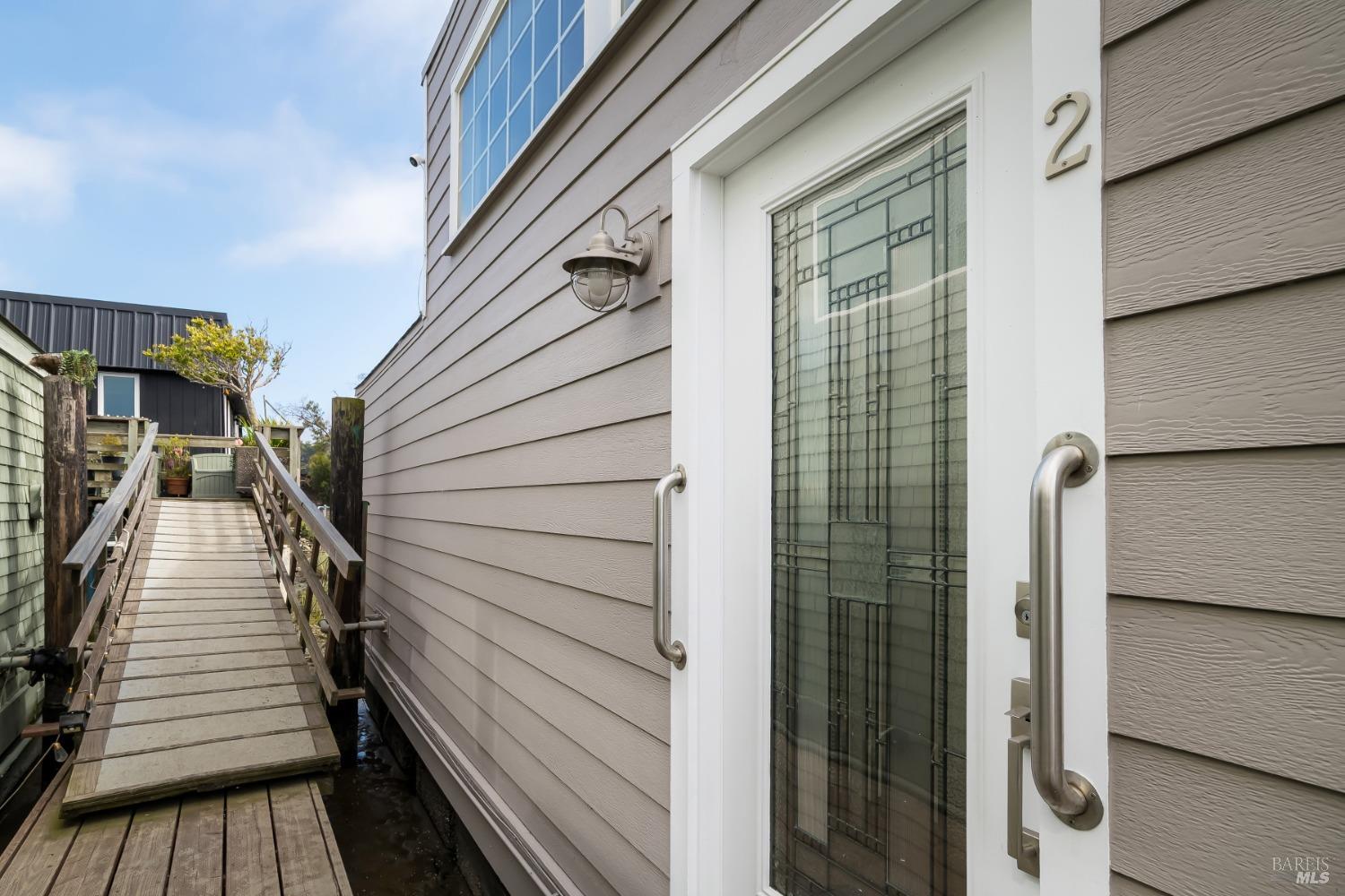 Sausalito, California, 94965, United States, 1 Bedroom Bedrooms, ,1 BathroomBathrooms,Residential,For Sale,1804395