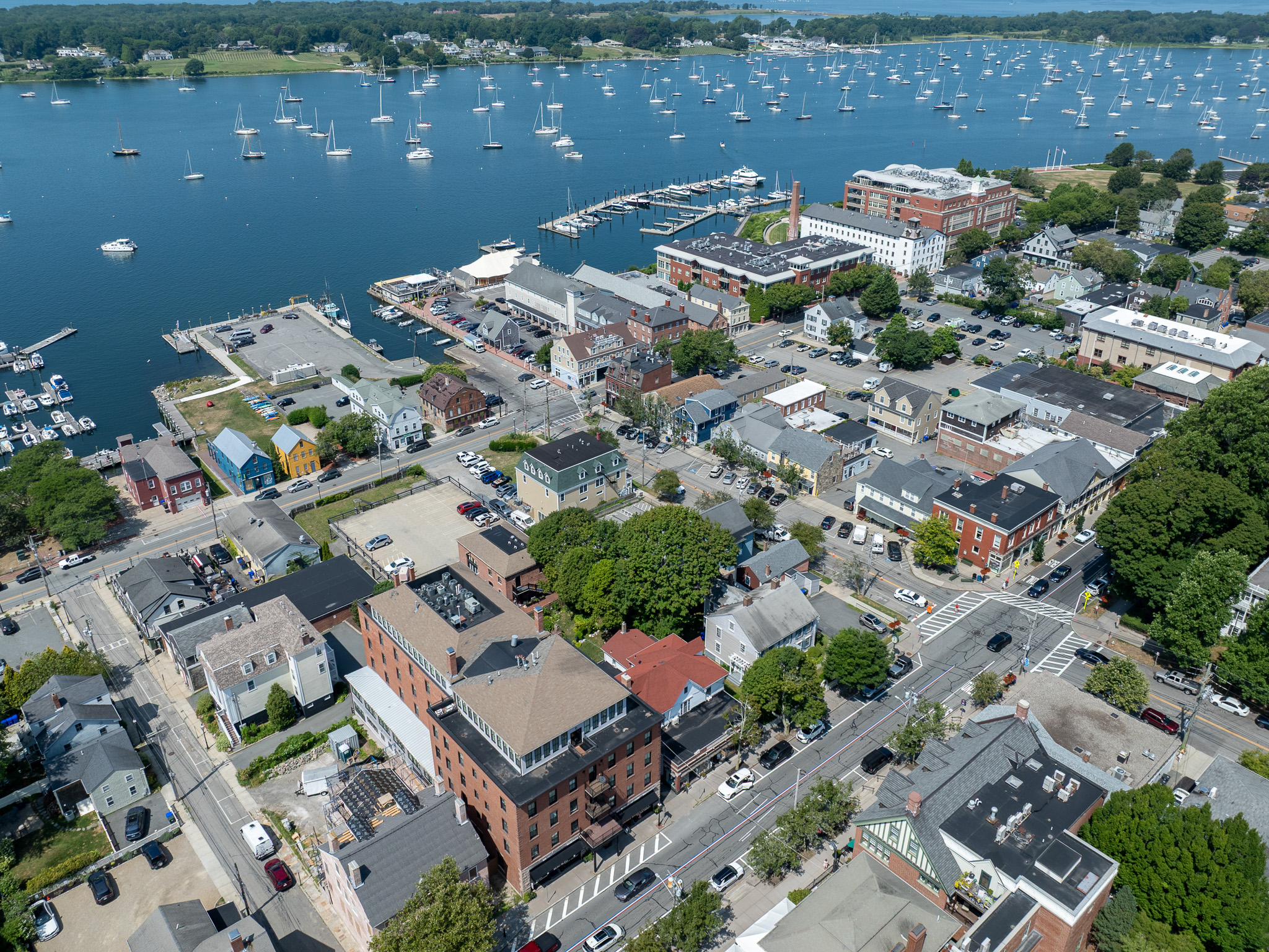 Bristol, Rhode Island, 02809, United States, 2 Bedrooms Bedrooms, ,3 BathroomsBathrooms,Residential,For Sale,1834727