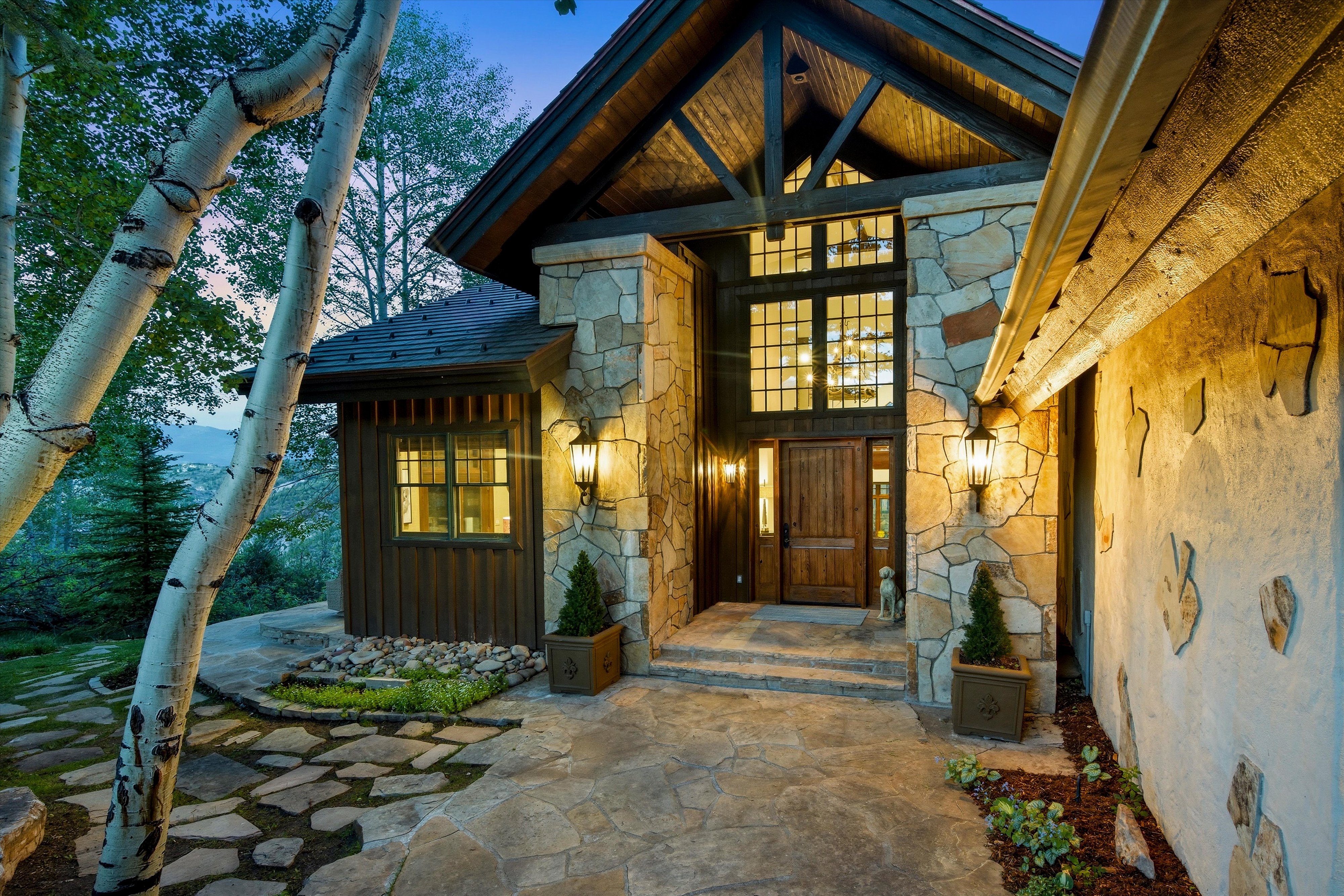  35 Stag Gulch Court Embraces Open Space Meadows With Golf Course Access - 物件實景