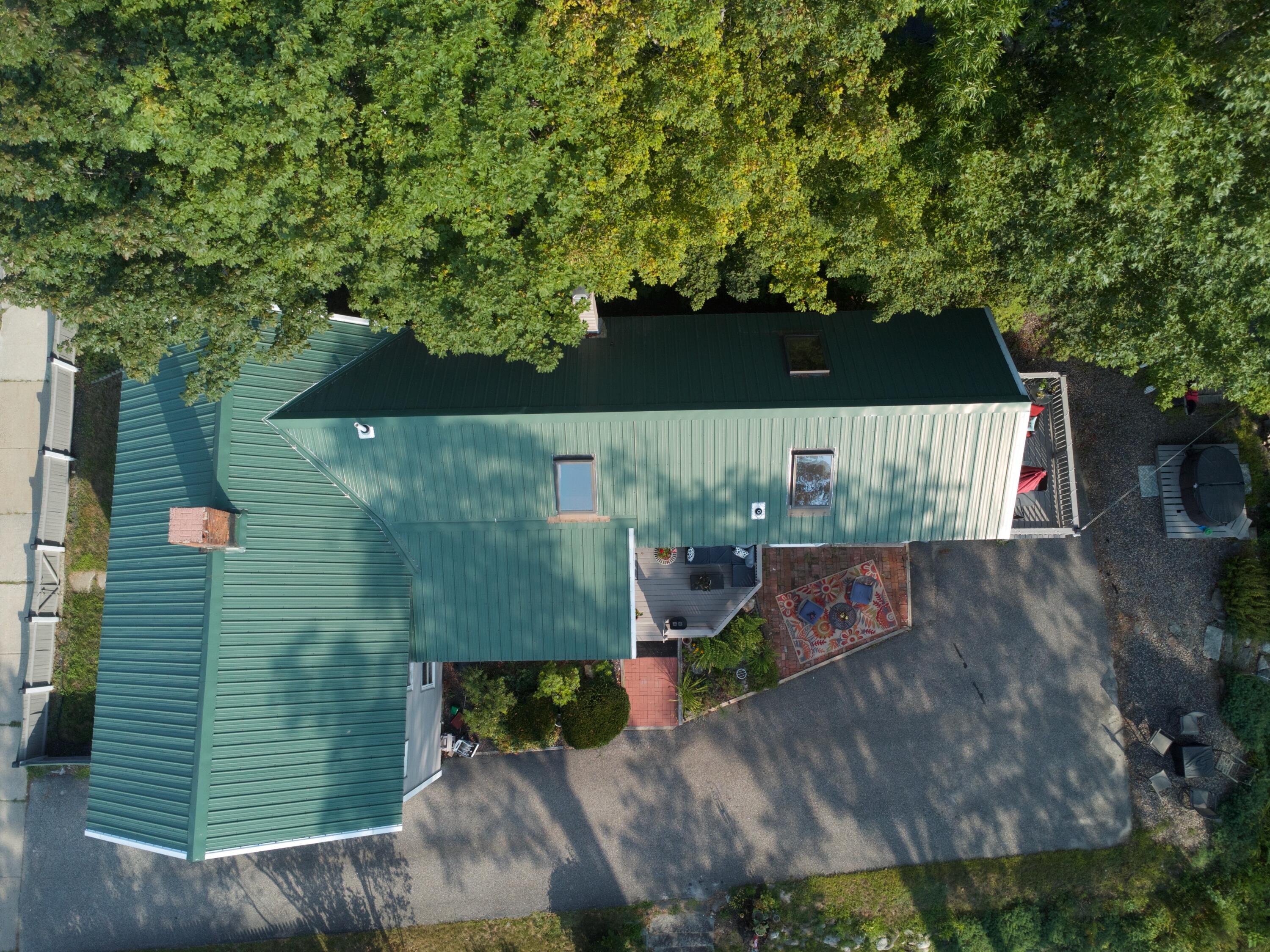 Sanford, Maine, 04083, United States, 4 Bedrooms Bedrooms, ,2 BathroomsBathrooms,Residential,For Sale,1916865