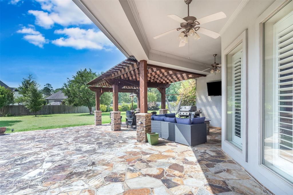 Shreveport, Louisiana, 71106, United States, 4 Bedrooms Bedrooms, ,4 BathroomsBathrooms,Residential,For Sale,1846885