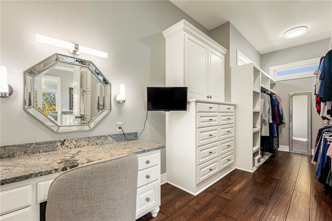 Rogers, Arkansas, 72756, United States, 4 Bedrooms Bedrooms, ,6 BathroomsBathrooms,Residential,For Sale,1987603