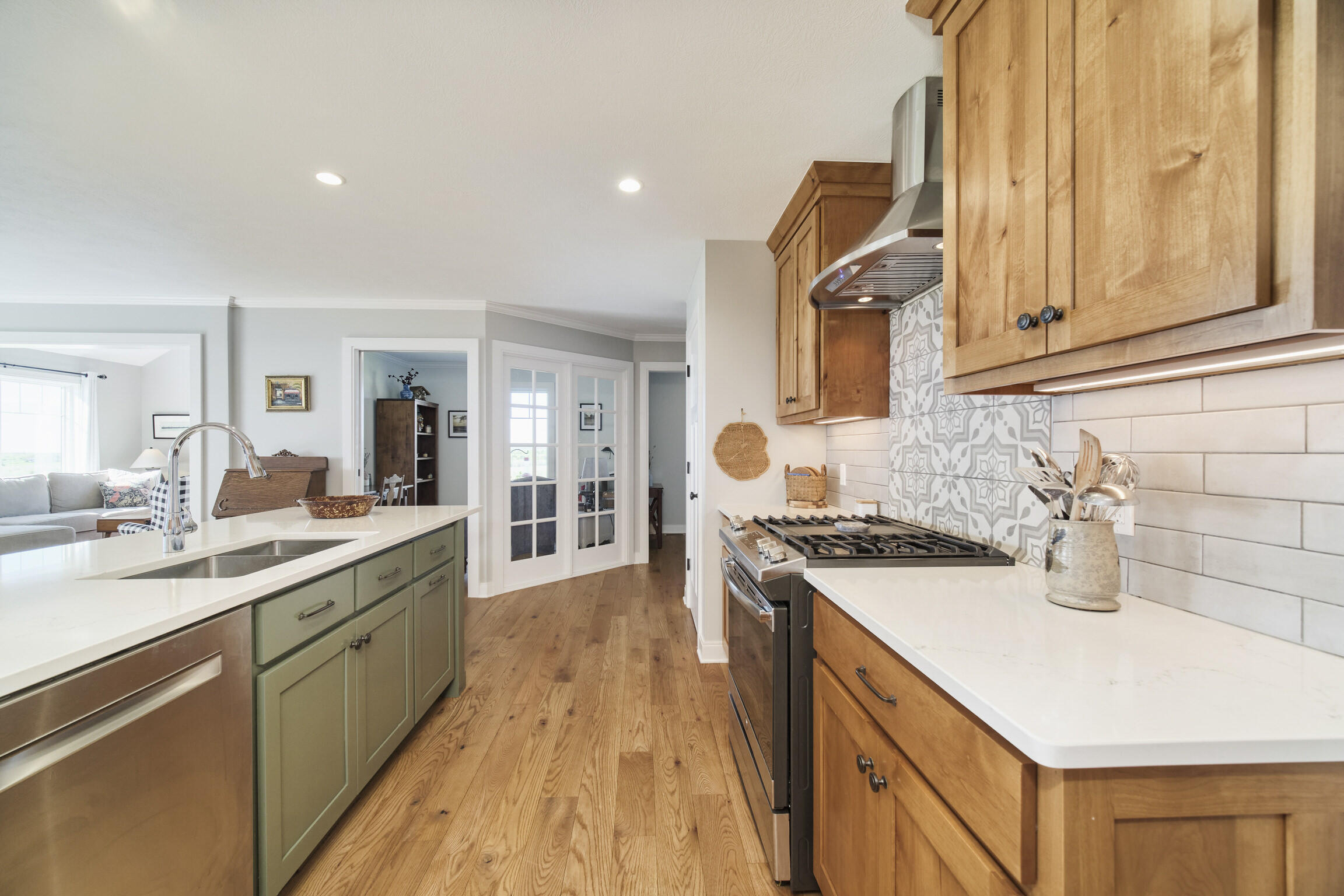 Manistee, Michigan, 49660, United States, 3 Bedrooms Bedrooms, ,2 BathroomsBathrooms,Residential,For Sale,2049083