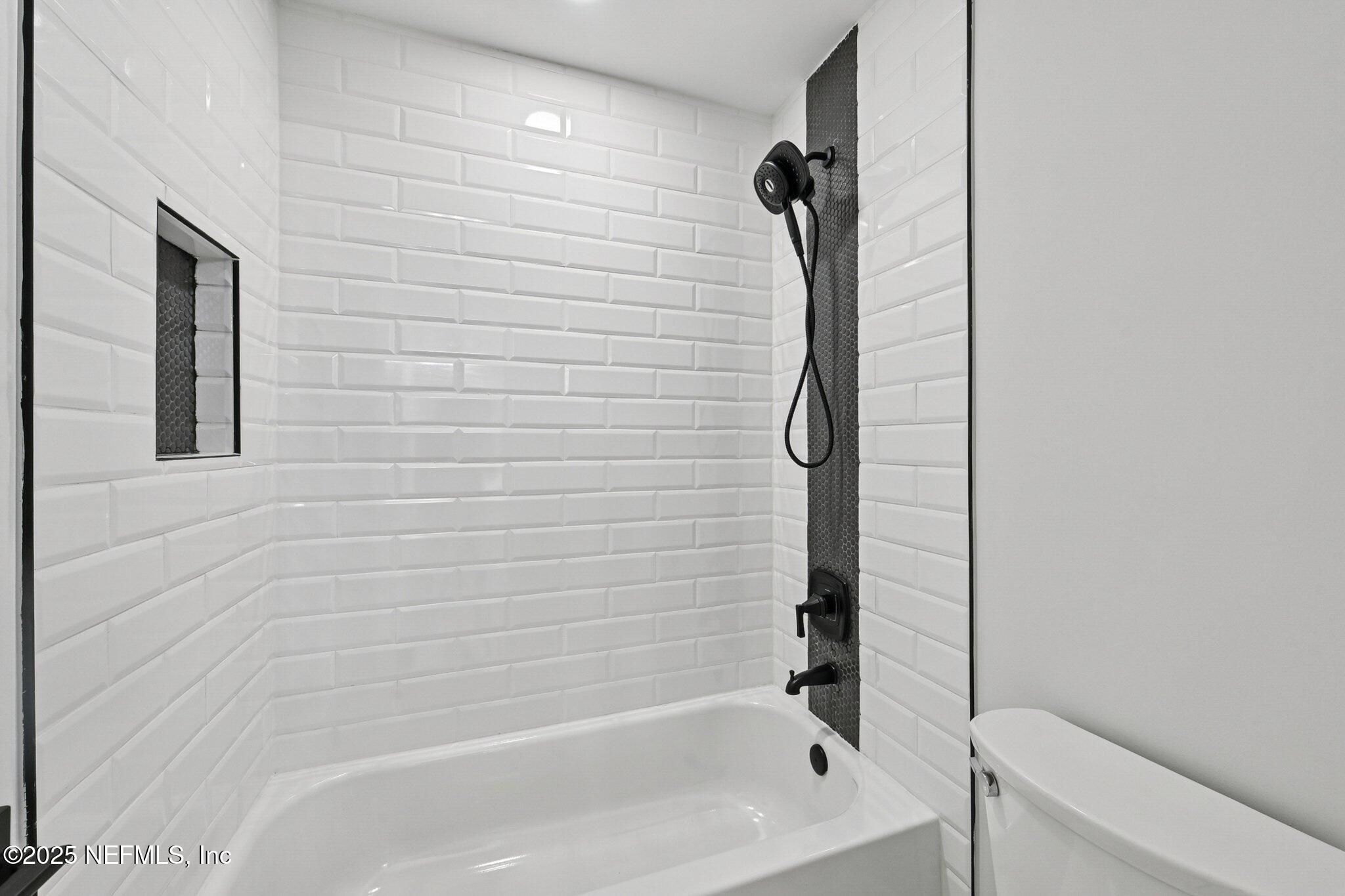 Fernandina Beach, Florida, 32034, United States, 4 Bedrooms Bedrooms, ,4 BathroomsBathrooms,Residential,For Sale,1968991