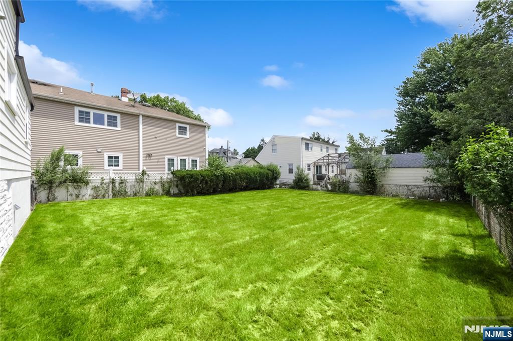 Dumont, New Jersey, 07628, United States, 4 Bedrooms Bedrooms, ,3 BathroomsBathrooms,Residential,For Sale,1906852