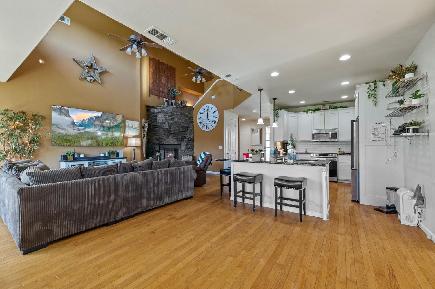 Copperopolis, California, 95228, United States, 4 Bedrooms Bedrooms, ,3 BathroomsBathrooms,Residential,For Sale,2008854