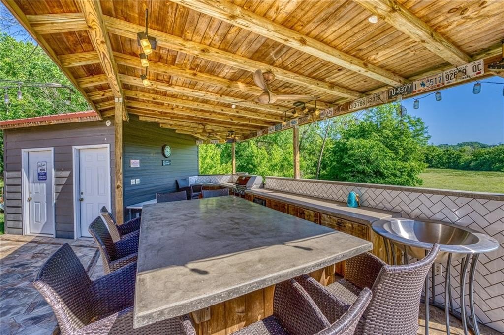 Harrison, Arkansas, 72601, United States, 4 Bedrooms Bedrooms, ,4 BathroomsBathrooms,Residential,For Sale,1763451