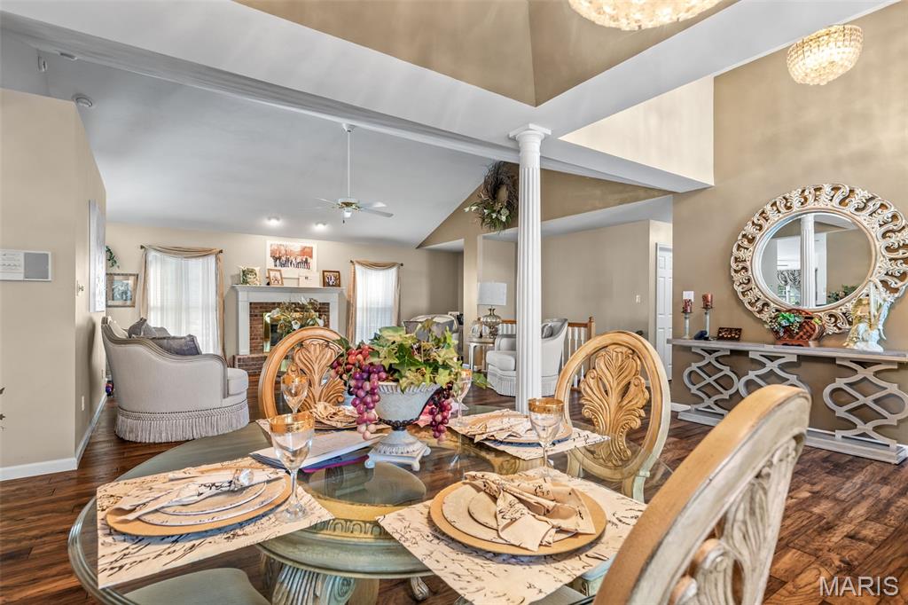 Farmington, Missouri, 63640, United States, 3 Bedrooms Bedrooms, ,3 BathroomsBathrooms,Residential,For Sale,1942281