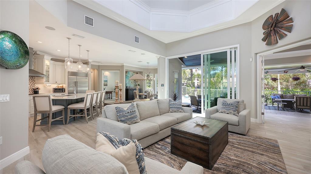 Sarasota, Florida, 34236, United States, 3 Bedrooms Bedrooms, ,4 BathroomsBathrooms,Residential,For Sale,1987814