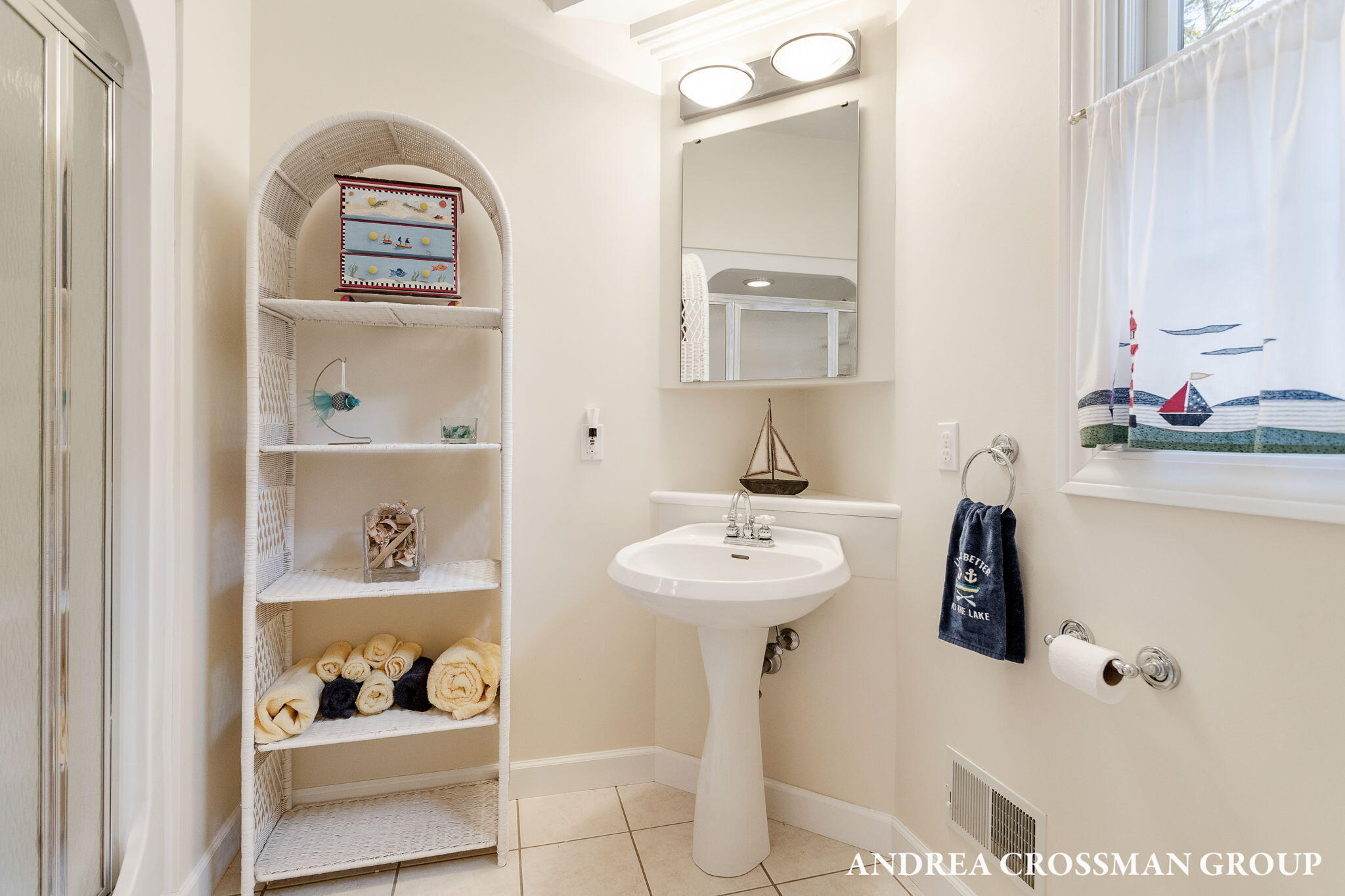 Shelby, Michigan, 49455, United States, 4 Bedrooms Bedrooms, ,3 BathroomsBathrooms,Residential,For Sale,1989190