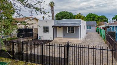 Los Angeles, California, 90003, United States, 5 Bedrooms Bedrooms, ,Residential,For Sale,1879445