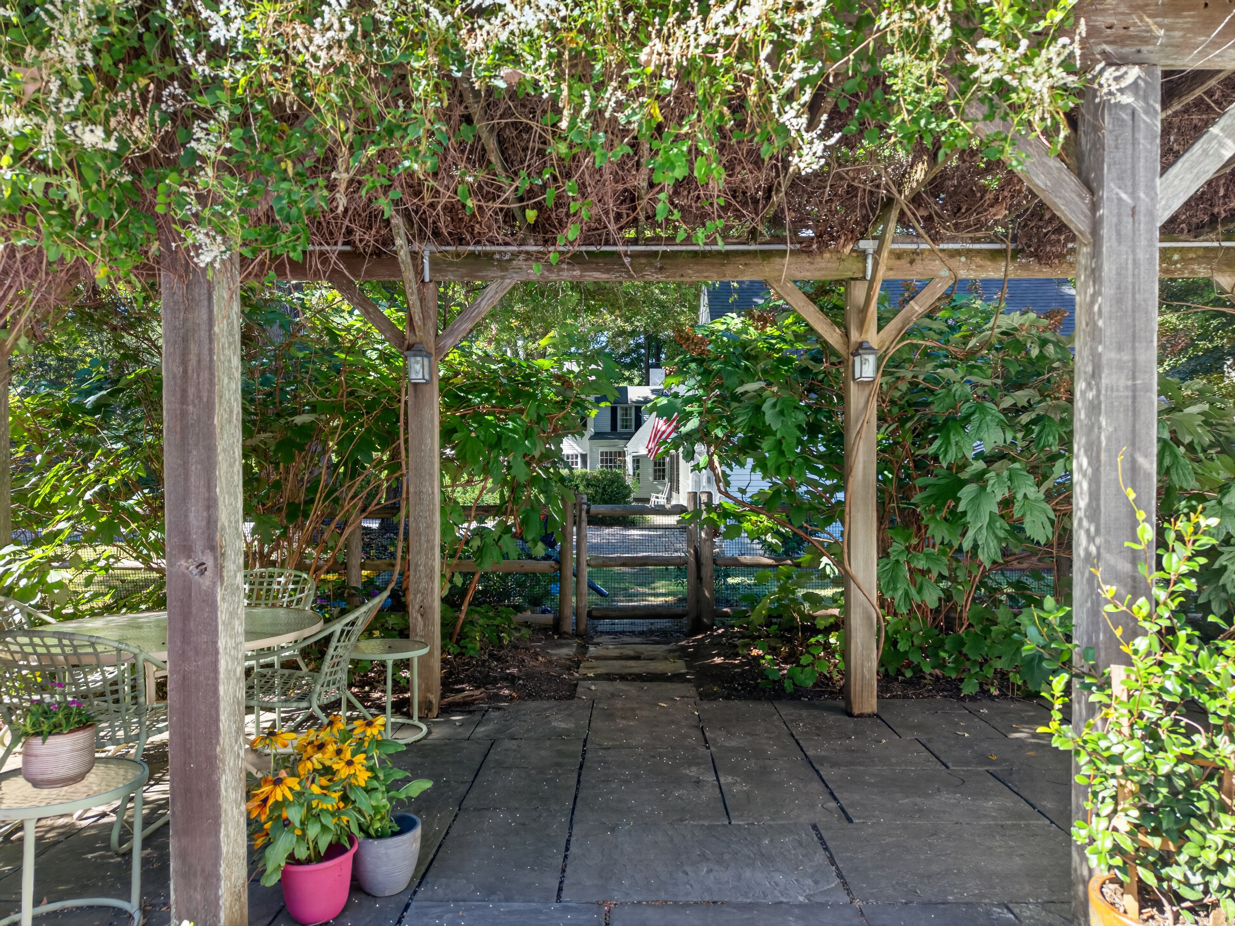  elegant and update historic colonial on 1.4 acres - 物件實景